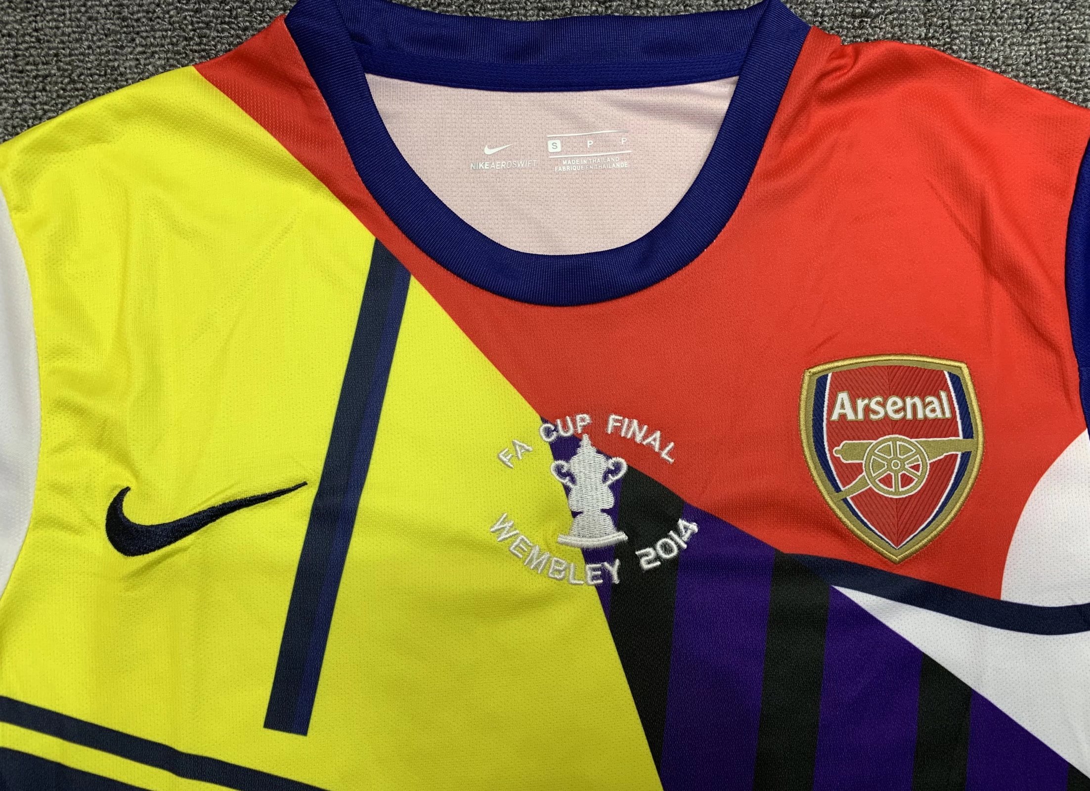 2014 Arsenal FA Cup Retro Jersey - leoleo123123