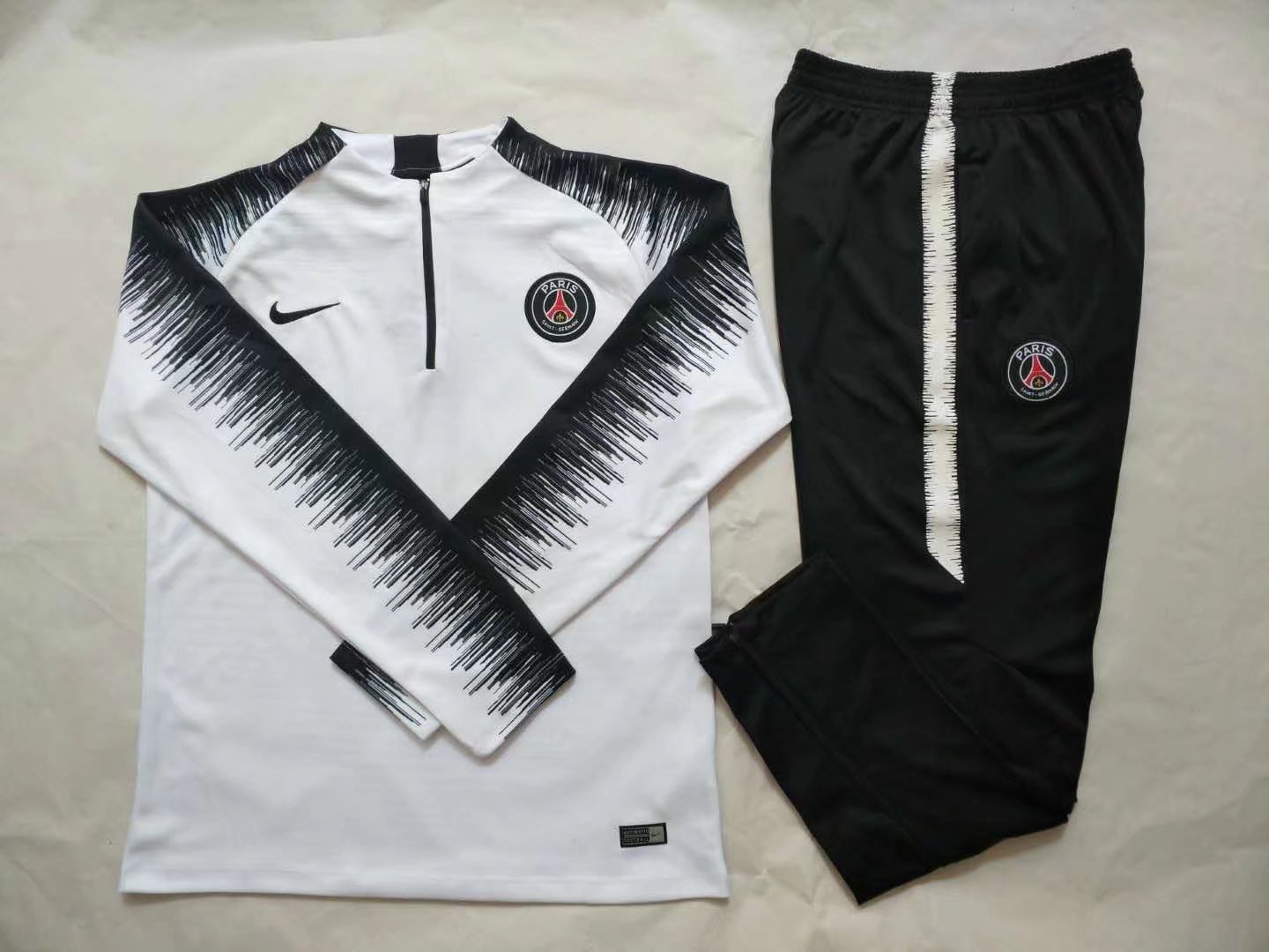 18/19 PSG White Sweater Tracksuit Thai Quality - leoleo123123