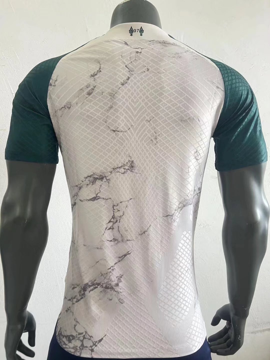 22/23 Liverpool White Training Jersey Player Version 1:1 Quality - leoleo123123