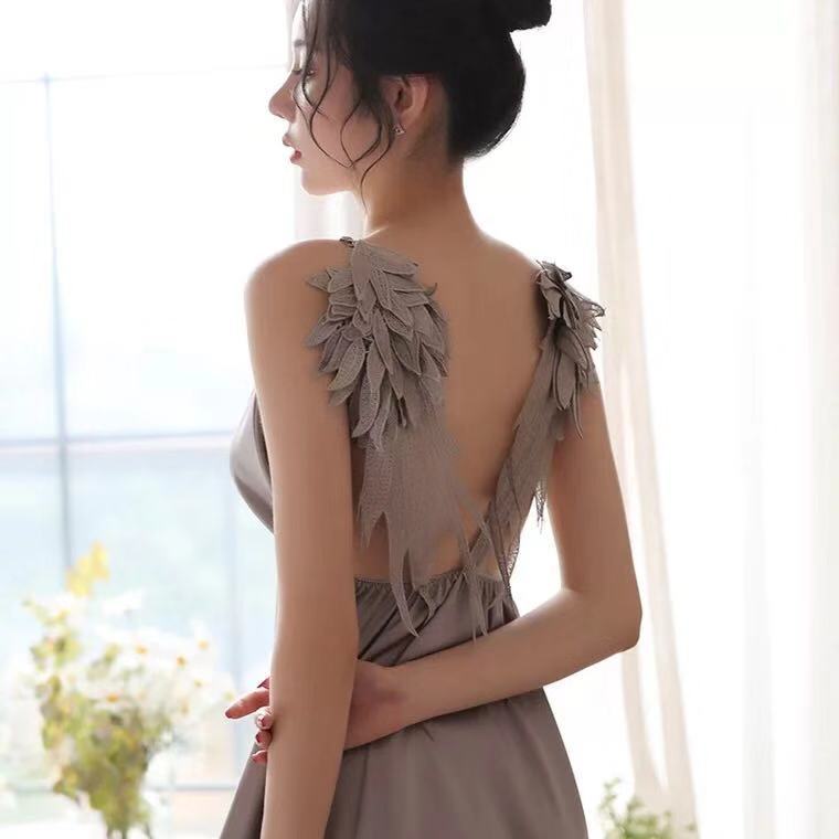 女式睡裙性感女情趣内衣深V吊带睡衣孔雀羽毛缎面冰丝家居服套装 - leoleo123123