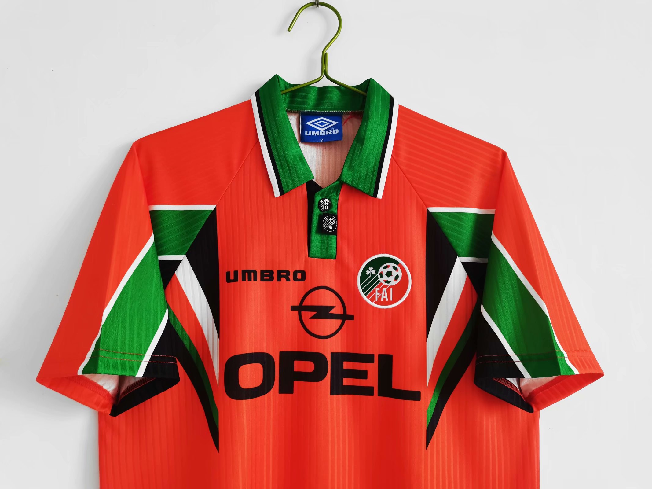97/98 Ireland Away Retro Jersey - leoleo123123