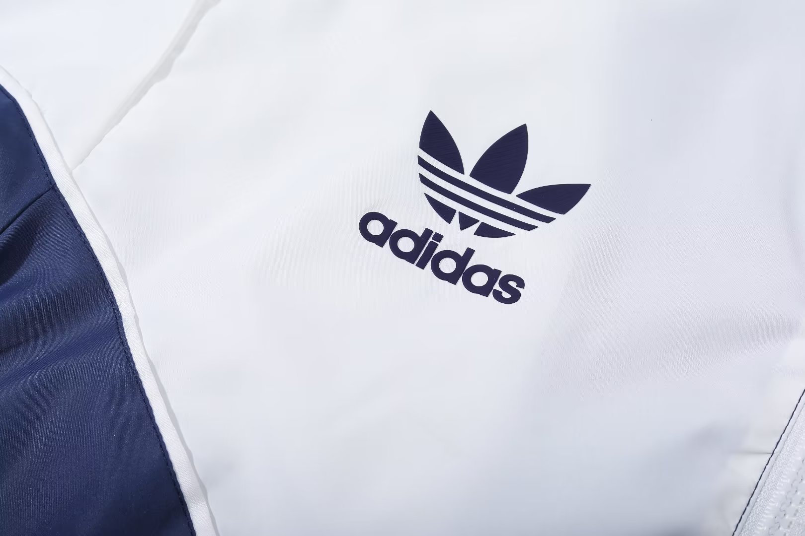 23/24 Real Madrid Blue Windbreaker Jacket 1:1 Quality - leoleo123123