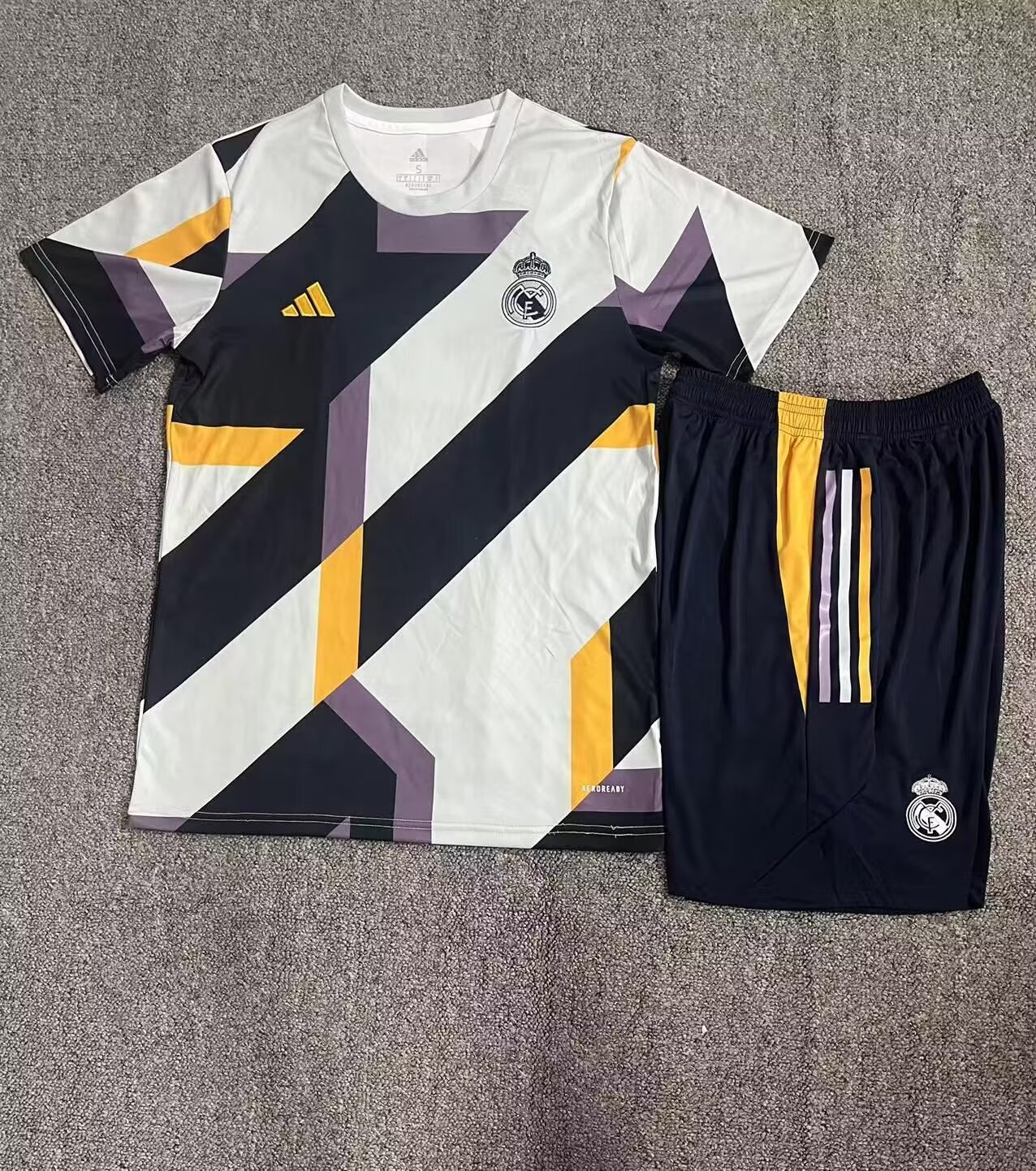 24/25 Real Madrid Kids Jersey - leoleo123123