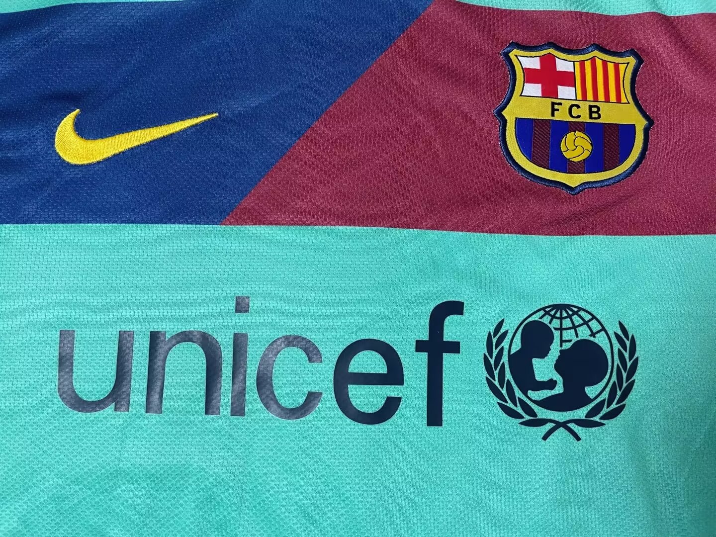 10/11 Barcelona Away Retro Jersey Long Sleeve - leoleo123123