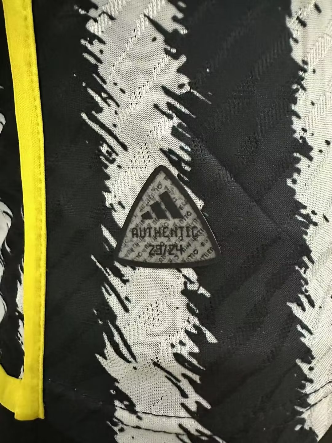 23/24 Juventus Home Jersey Player Version 1:1 Quality - leoleo123123