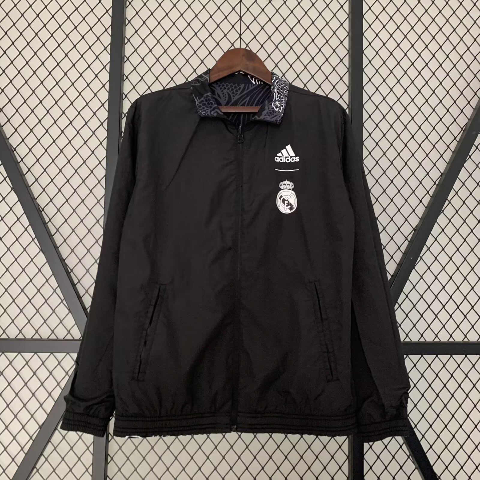 23/24 Real Madrid Dragon Black Windbreaker Jacket two-sided Jacket Thai Quality - leoleo123123