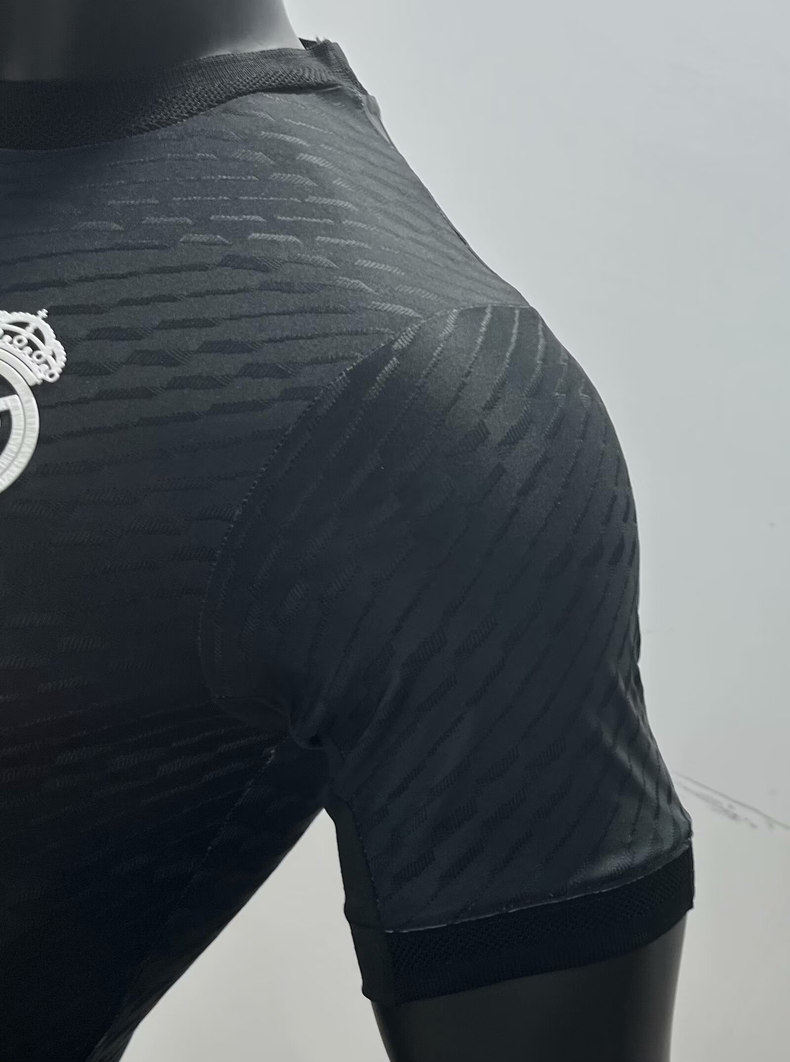 23/24 Real Madrid Y-3 Black Jersey Player Version 1:1 Quality xiongyinig - leoleo123123