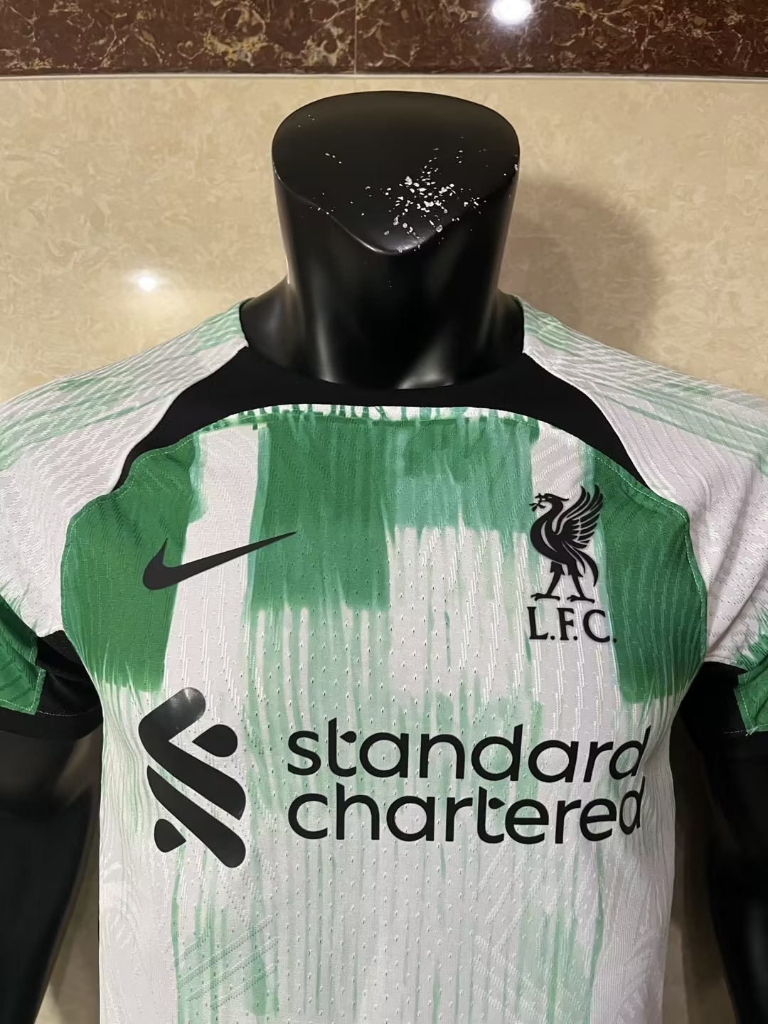 23/24 Liverpool Green With White Jersey Player Version 1:1 Quality - leoleo123123