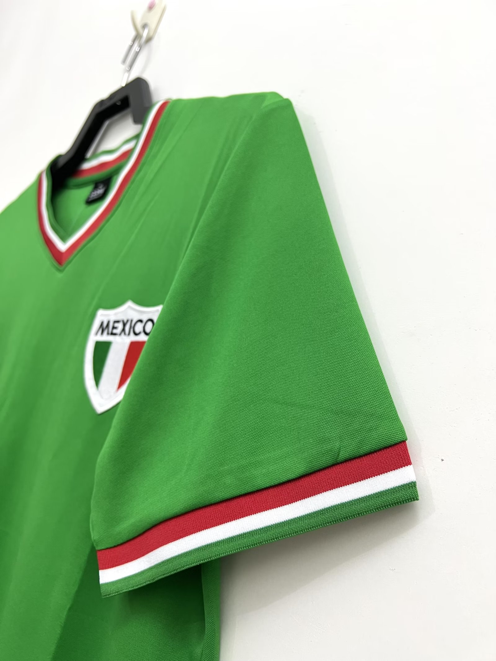 1970 Mexico Home Retro Jersey Fans Version - leoleo123123