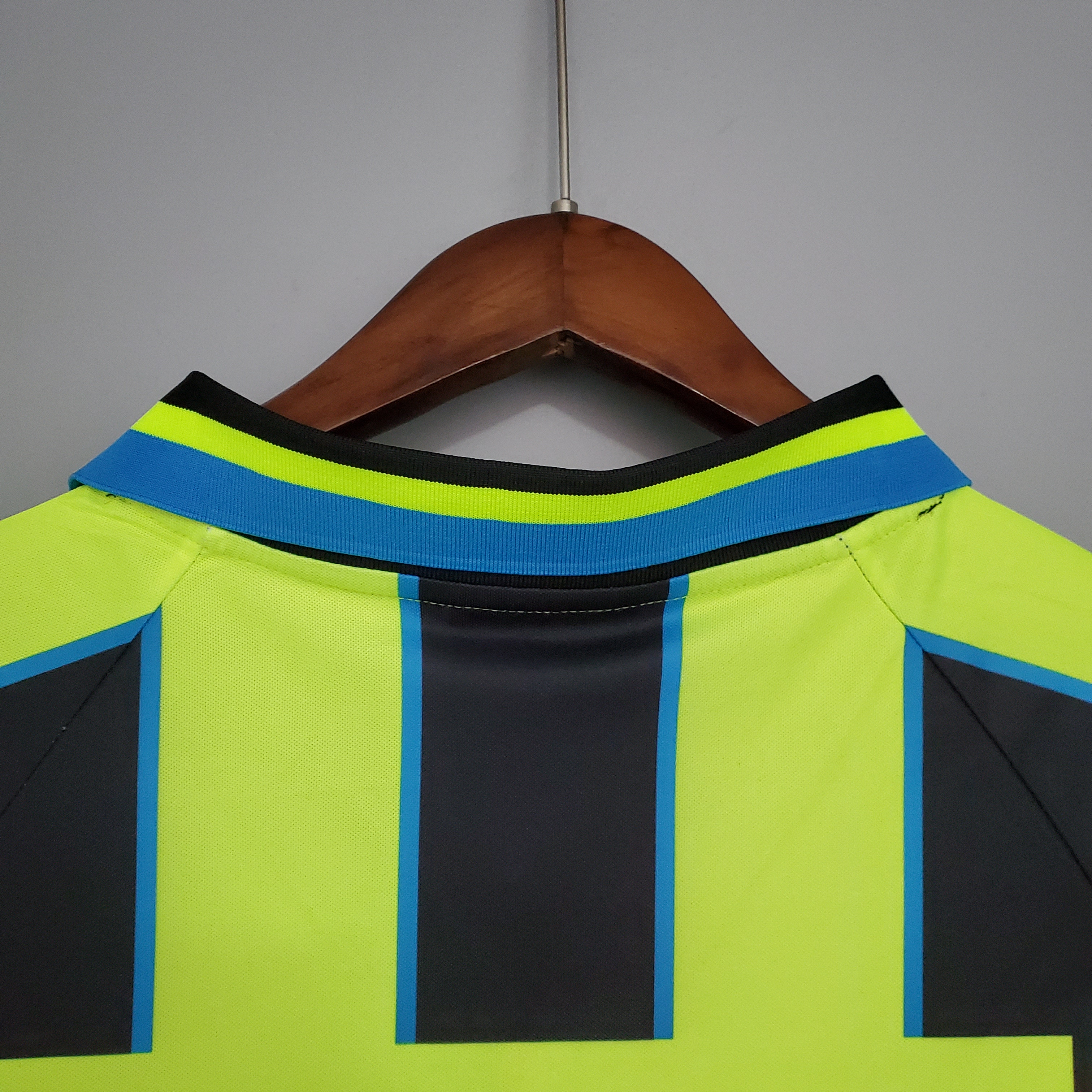 98-99 Manchester City Away Retro Jersey - leoleo123123