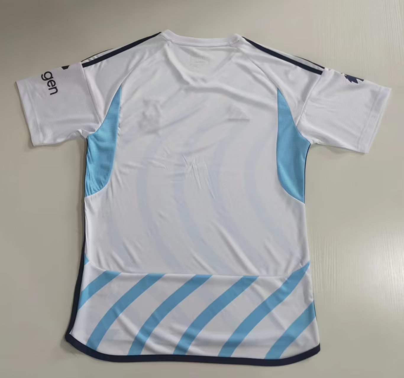 23/24 Nottingham Forest F.C. Away Jersey Thai Quality - leoleo123123