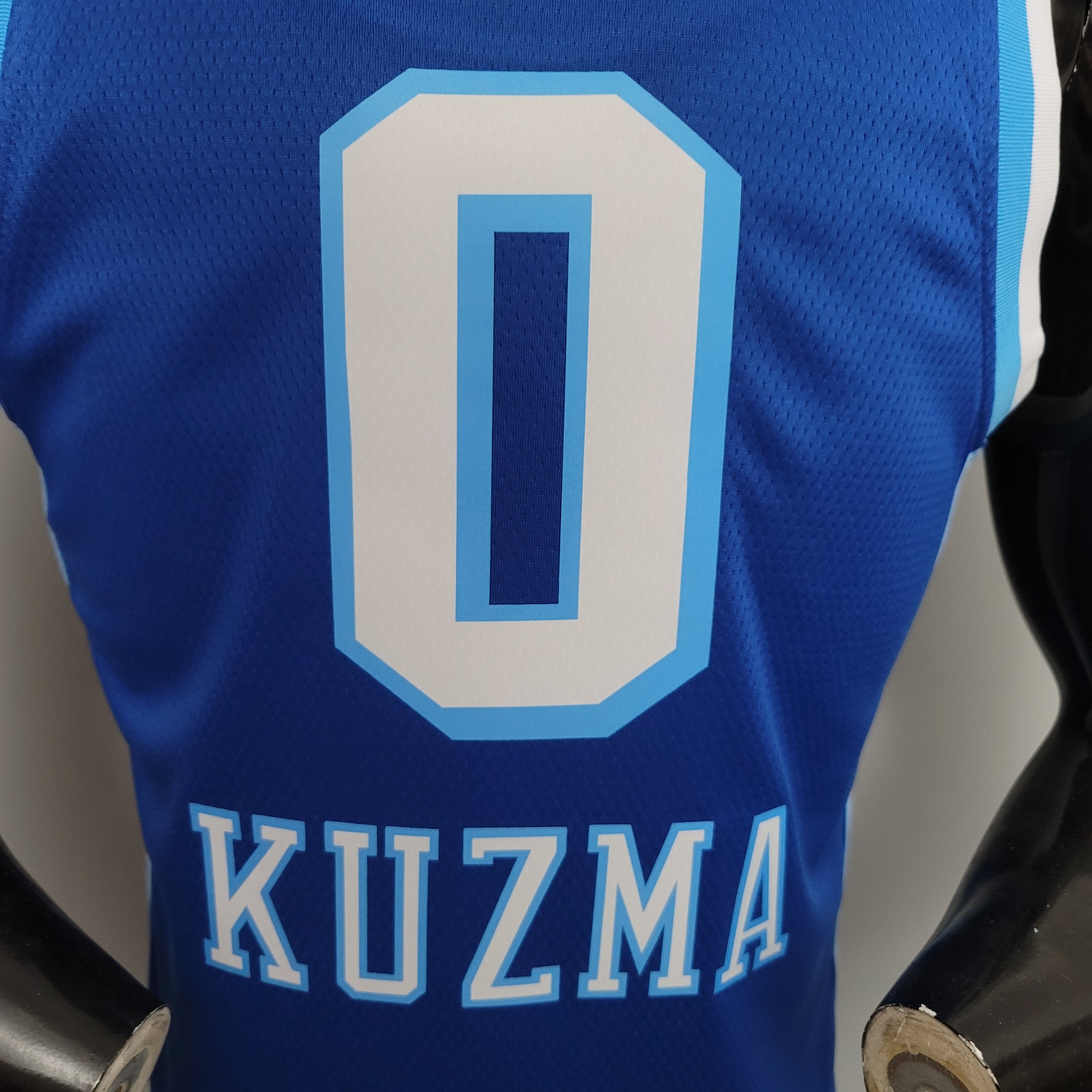 NBA Finals Men Los Angeles Lakers Retro in Latin #0 KUZMA Blue Round Neck Jersey High Quality Name and Number Print - leoleo123123