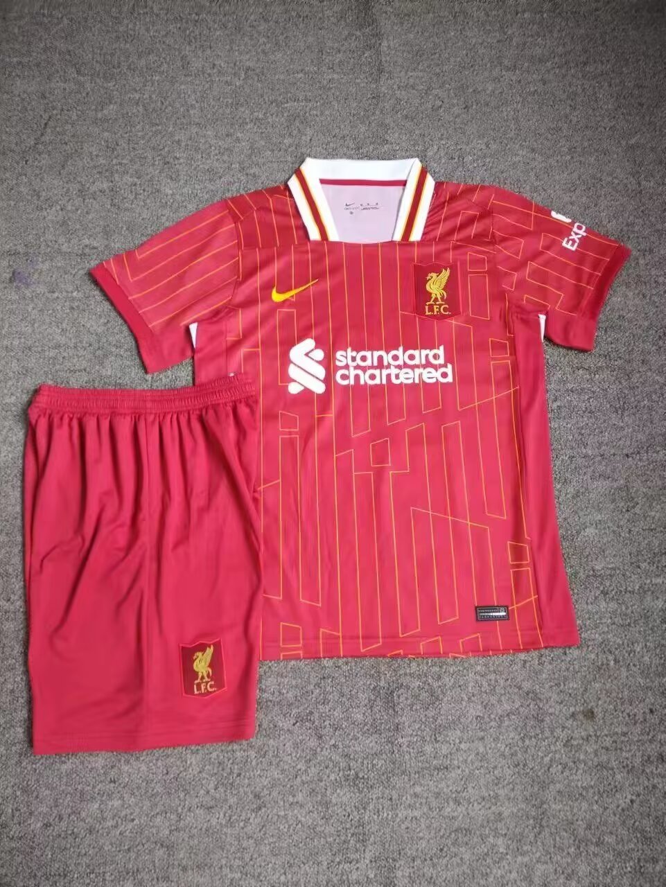 24/25 Liverpool Home Kids Jersey - leoleo123123
