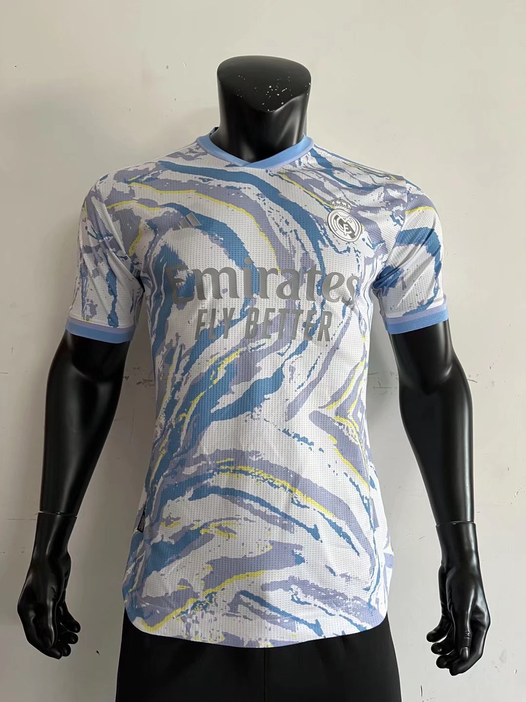 22/23 Real Madrid Special Jersey Player Version - leoleo123123