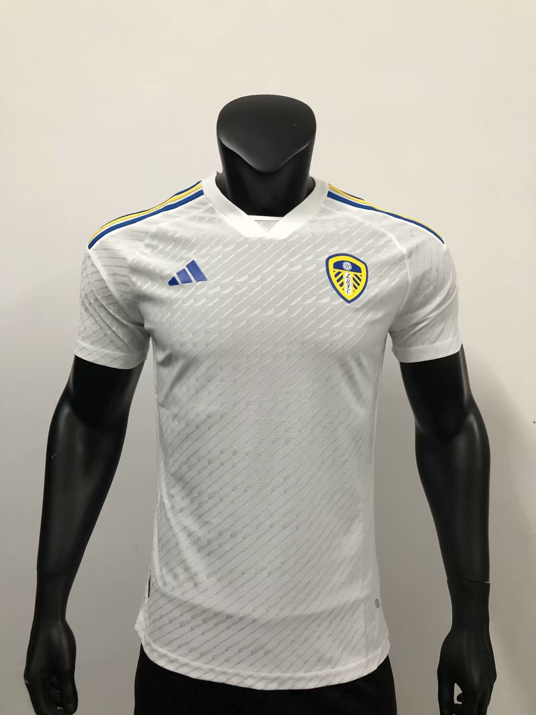 23/24 Leeds United F.C Home Jersey Player Version Thai Quality - leoleo123123