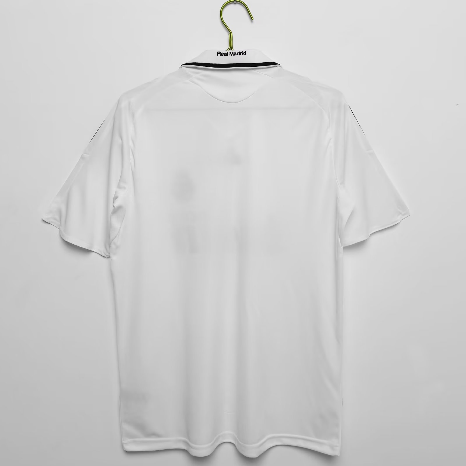 08/09 Real Madrid Home Retro Jersey - leoleo123123