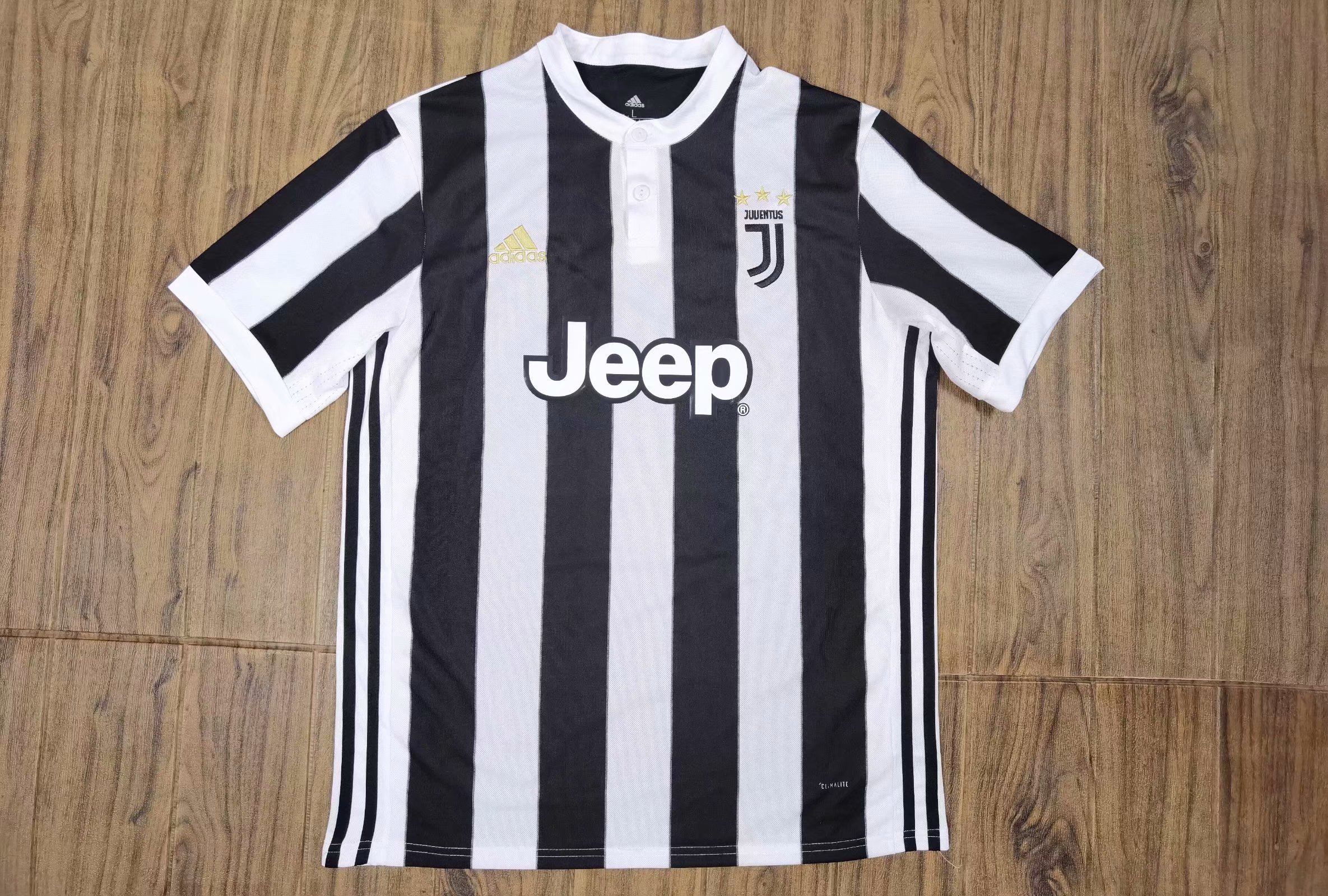 17-18 Juventus Home Retro Jersey - leoleo123123
