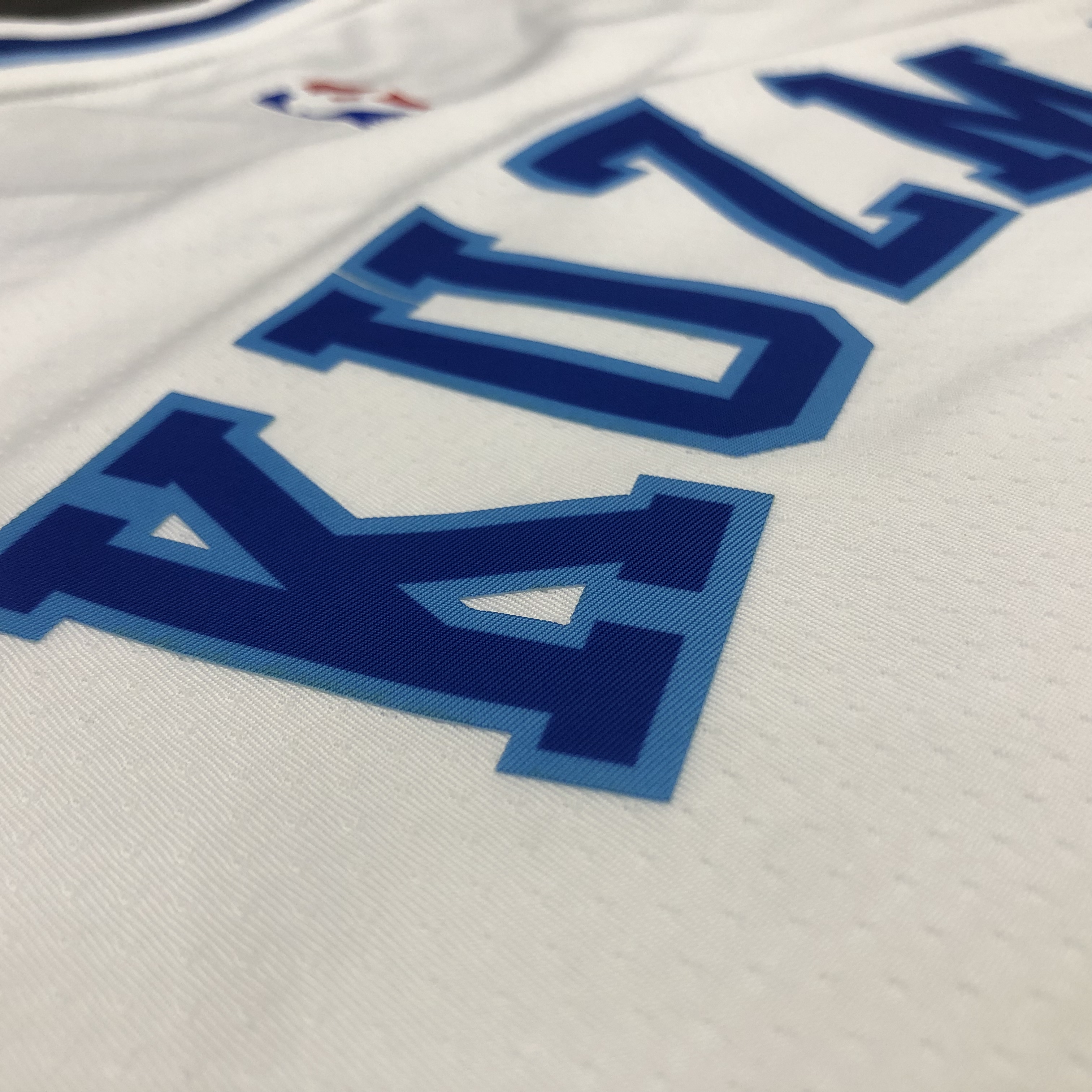 NBA Men Los Angeles Lakers Retro in Latin with Crenshaw #0 KUZMA white Round Neck Jersey High Quality Name and Number Print - leoleo123123