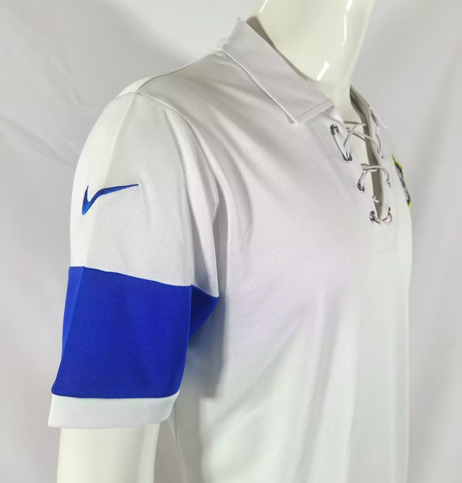 2004 Brazil White Retro Jersey - leoleo123123