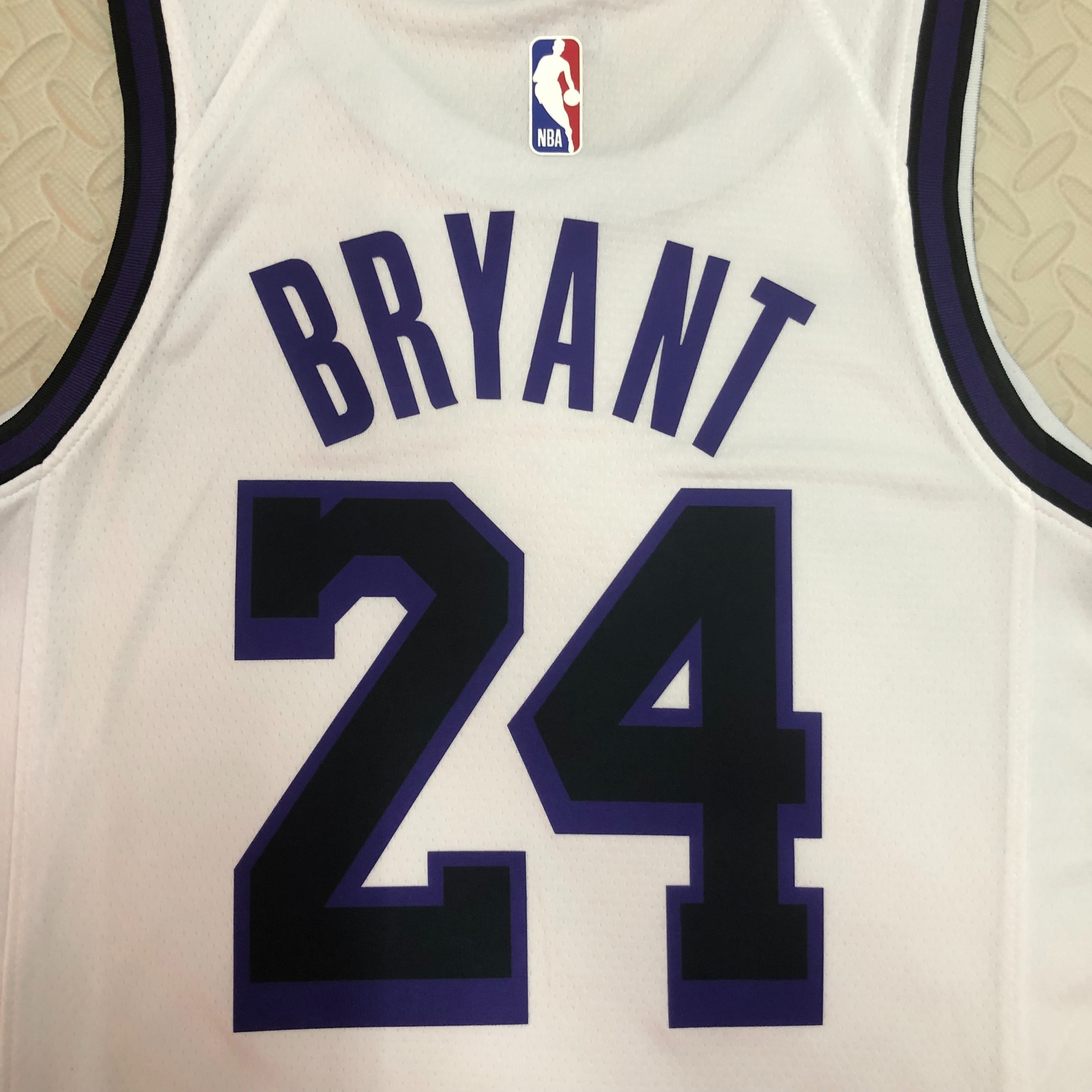 NBA Men Season 2023 Los Angeles Lakers White #24 BRYANT Jersey High Quality Name and Number Print - leoleo123123