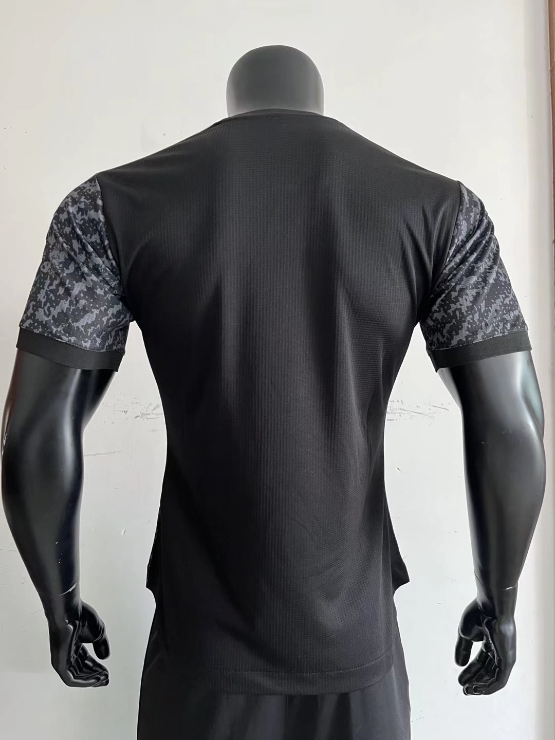 22/23 Man United Training Black Jersey Player Version - leoleo123123