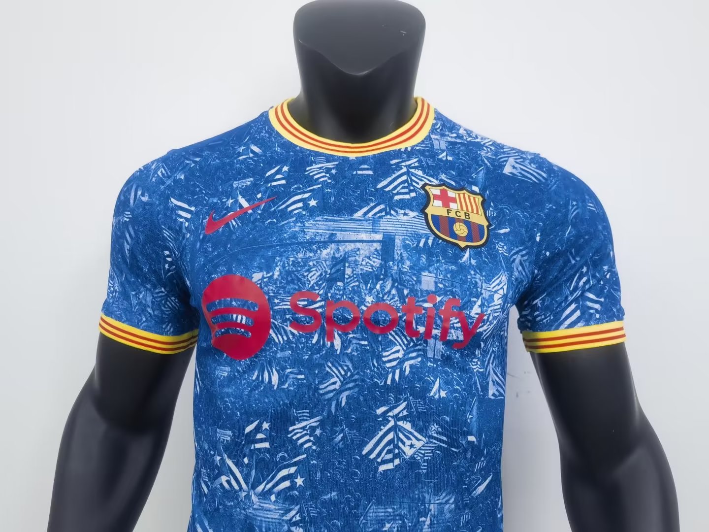 22/23 Barcelona Special Jersey Player Version 1:1 Quality - leoleo123123