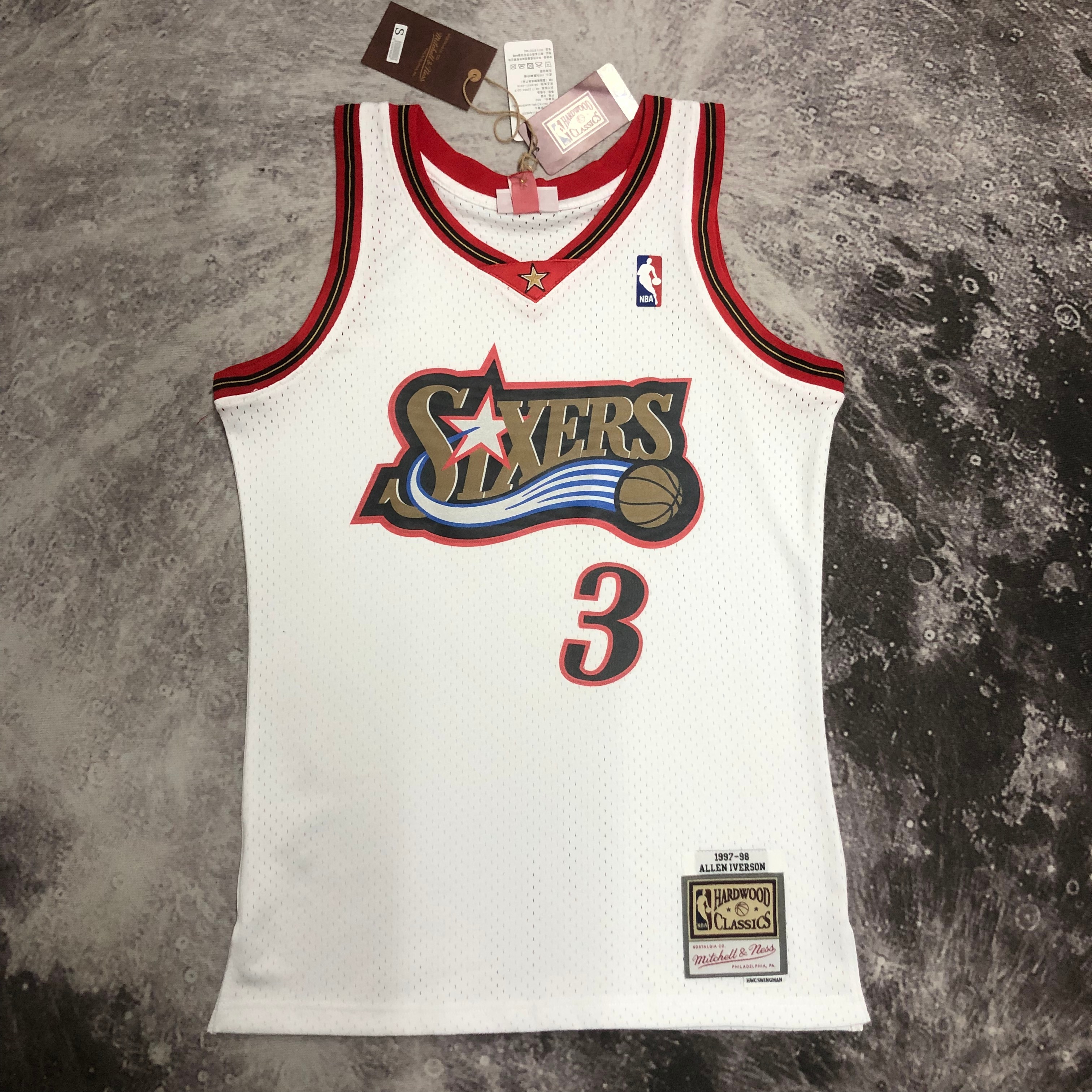 NBA Men 97-98 Philadelphia 76ers White #3 IVERSON Classics Swingman Jersey - leoleo123123