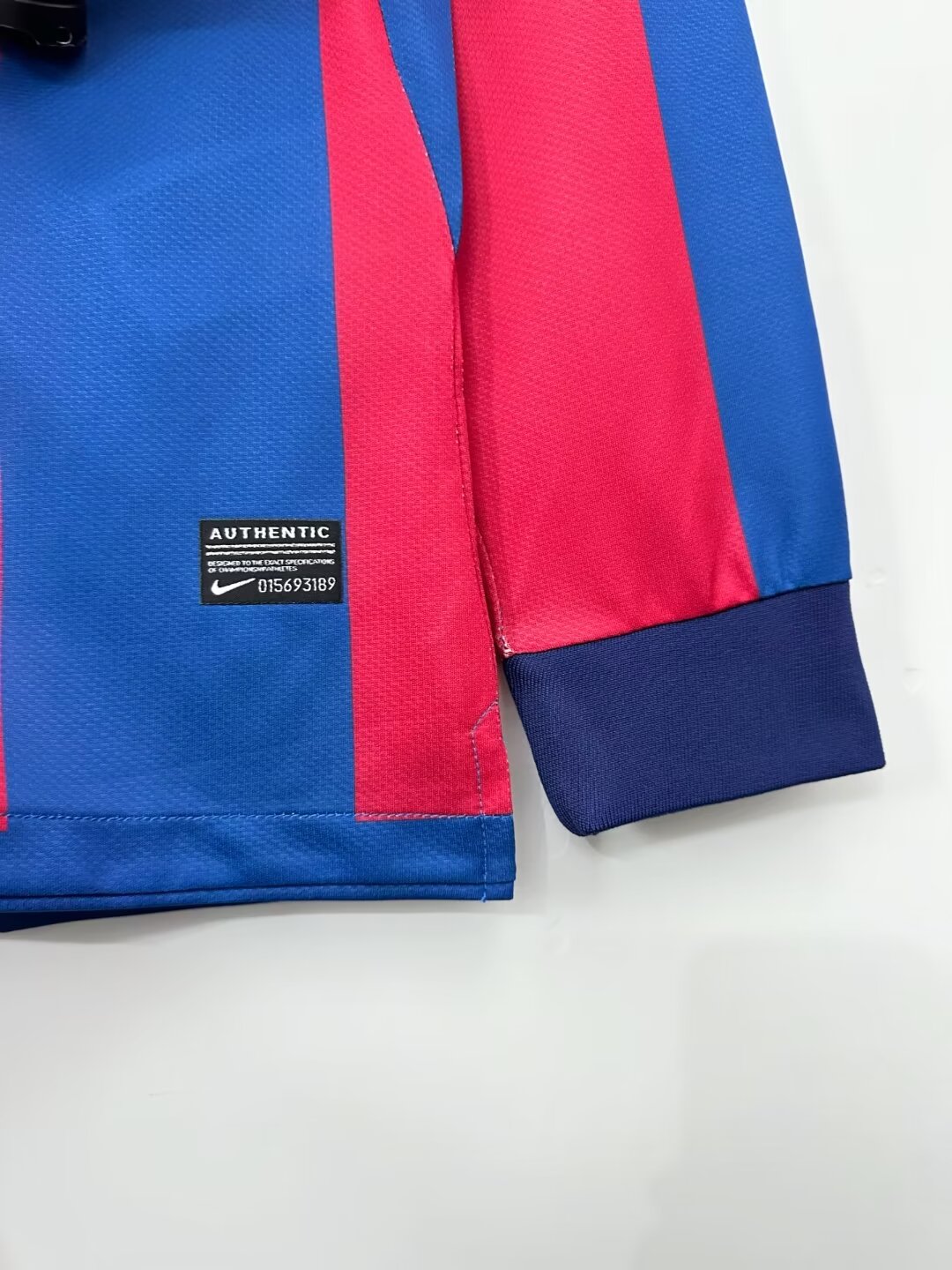 10/11 Barcelona Home Retro Jersey Liga Version Long Sleeve - leoleo123123