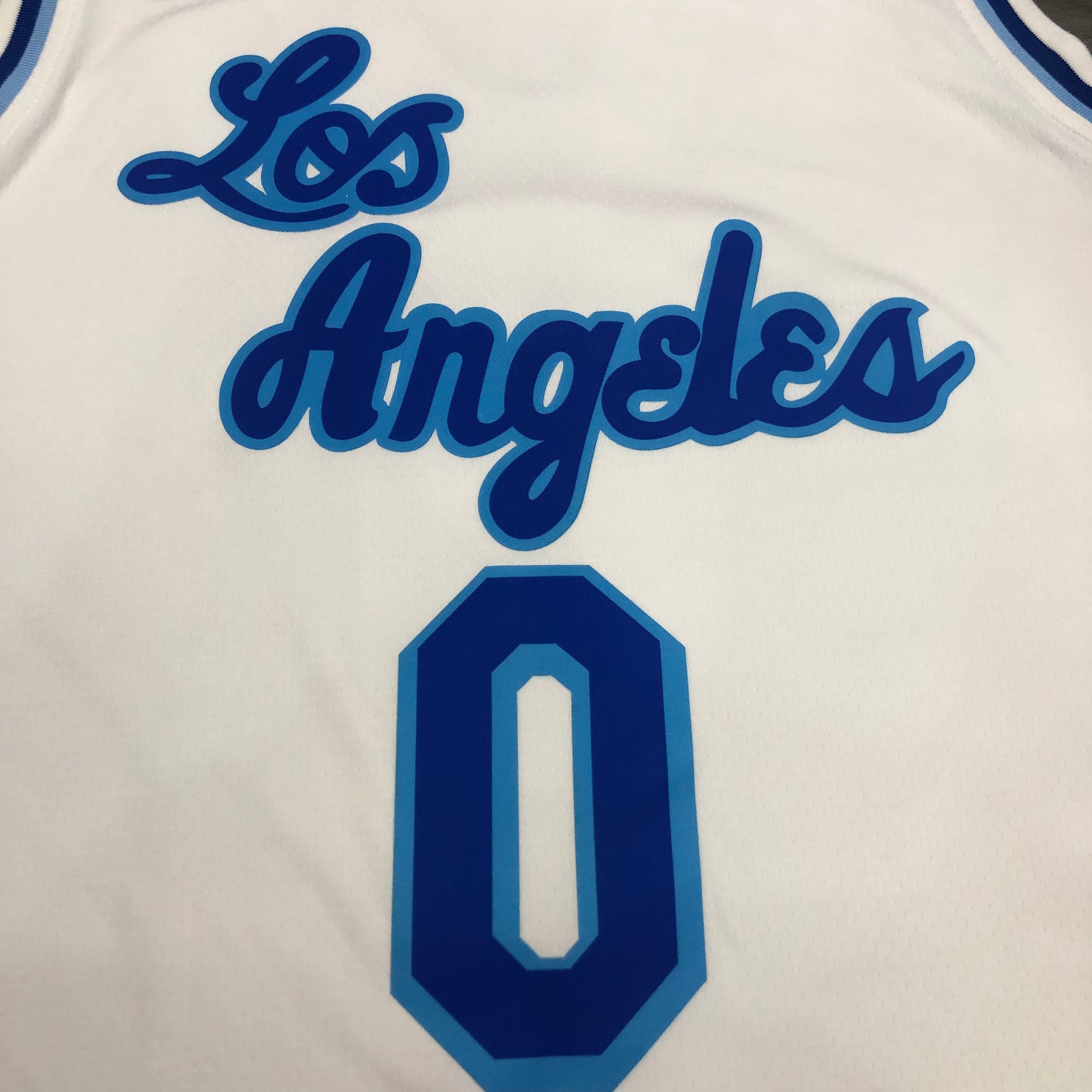NBA Men Los Angeles Lakers Retro in Latin #0 KUZMA white Round Neck Jersey High Quality Name and Number Print - leoleo123123