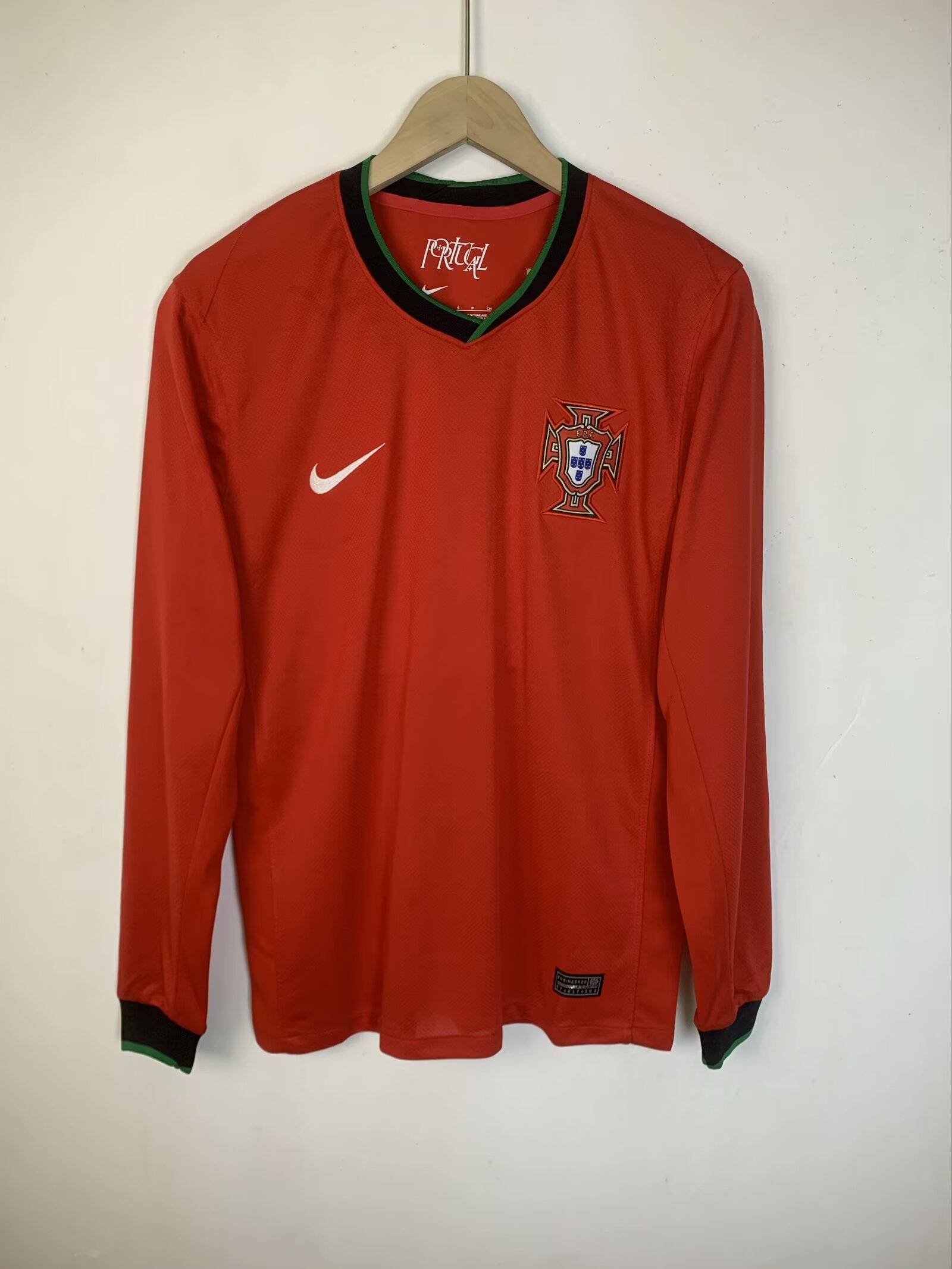 24/25 Portugal Home Soccer Jersey Long Sleeve Fans Version 1:1 Quality - leoleo123123