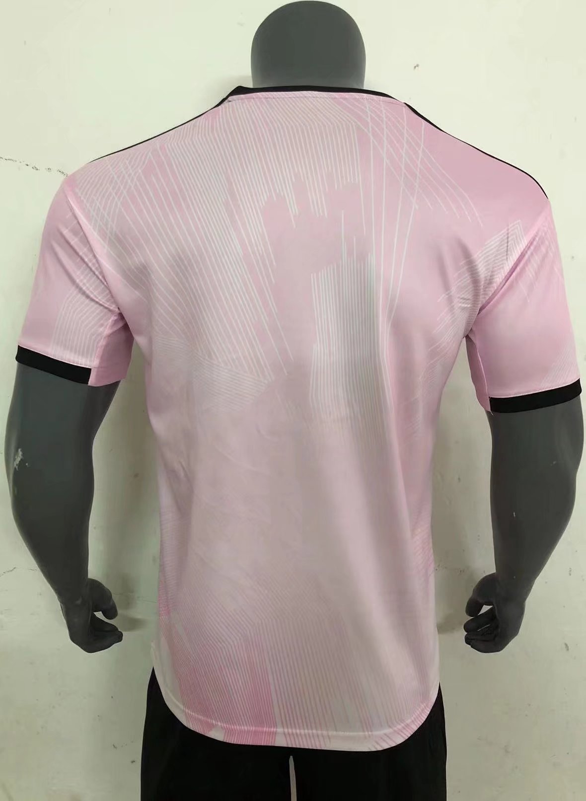 22/23 Real Madrid Y-3 Pink Jersey Fan Version - leoleo123123