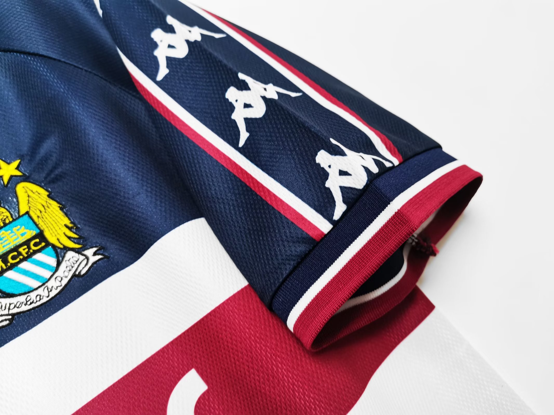 97/98 Manchester City Away Retro Jersey - leoleo123123