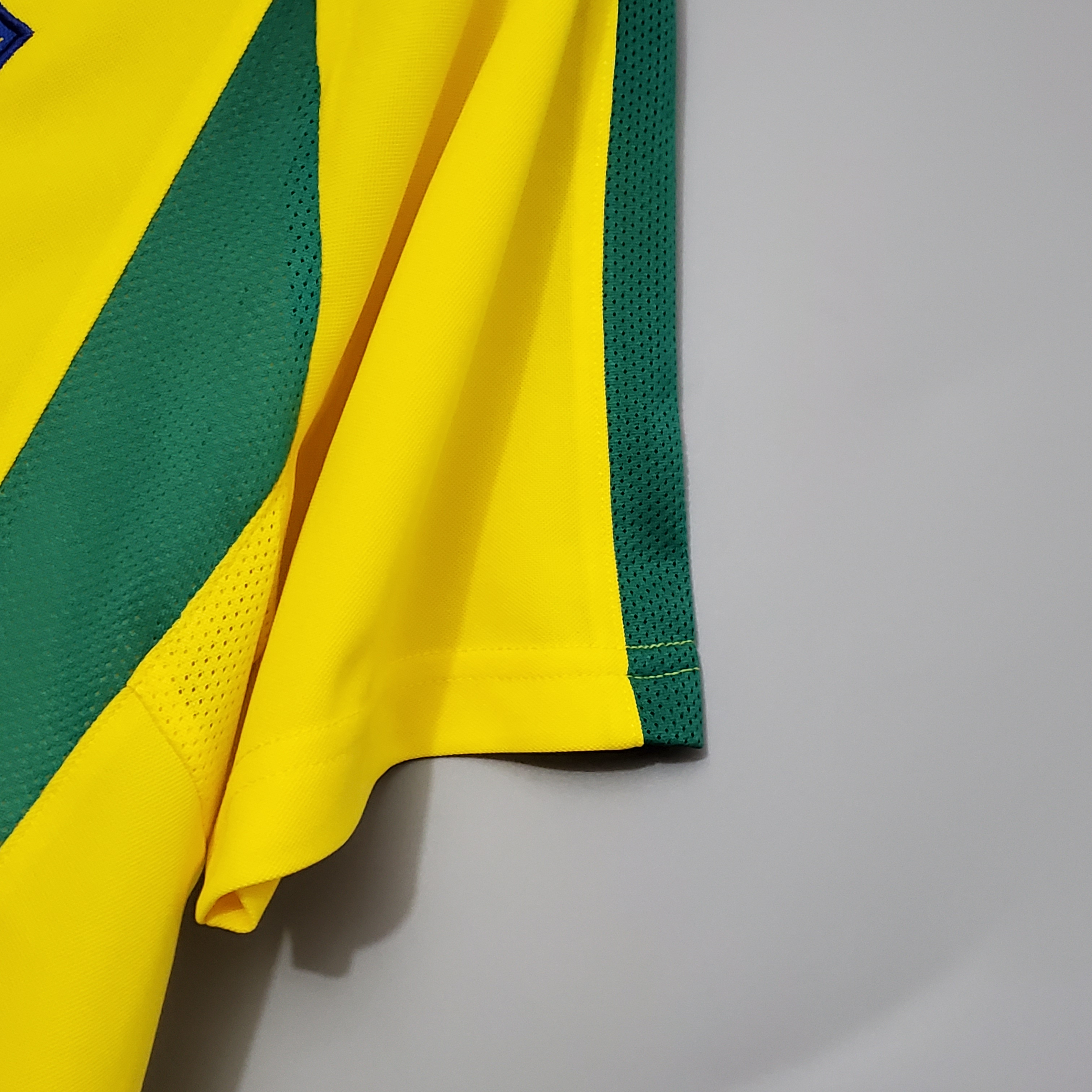 2002 Brazil Home Retro Jersey - leoleo123123