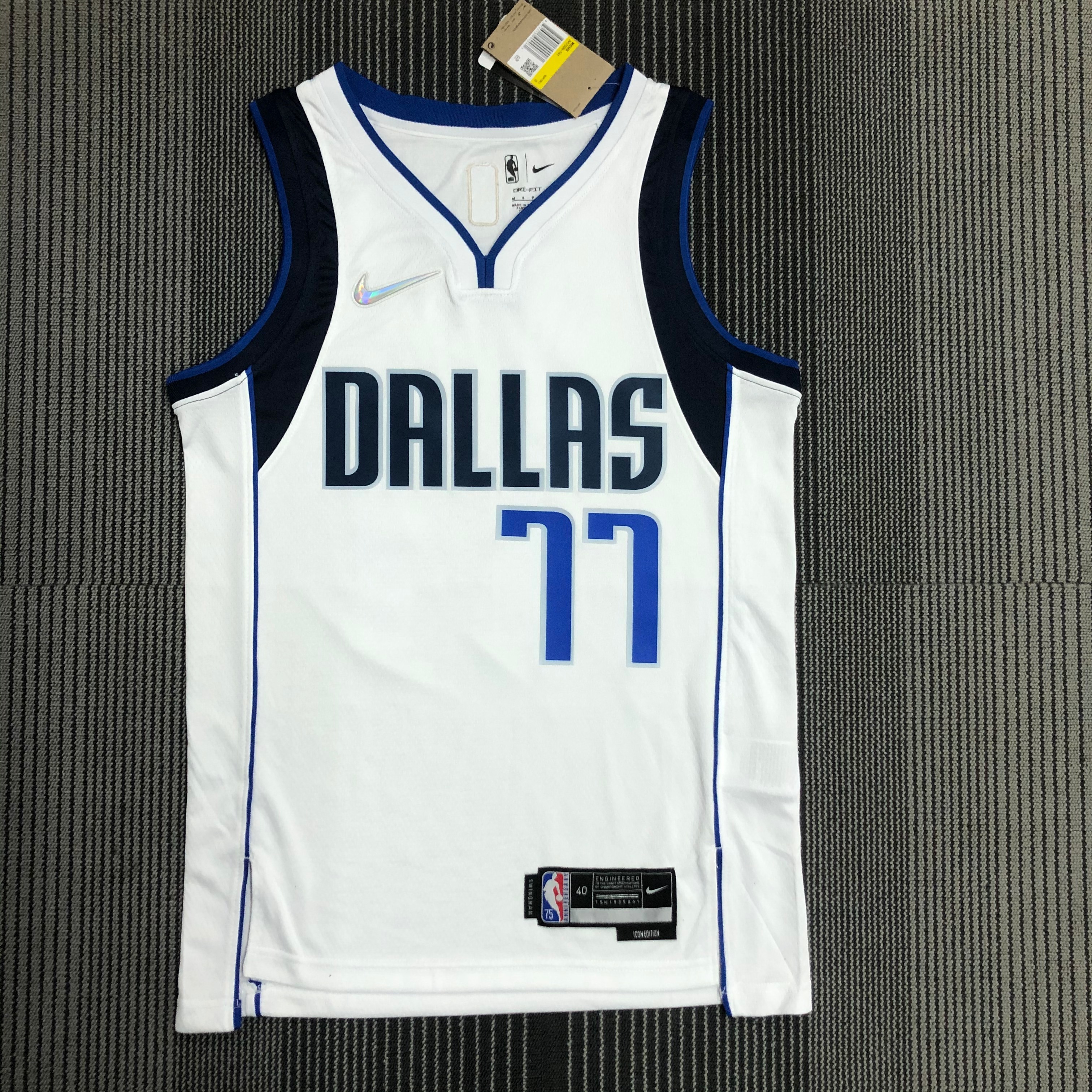 NBA Men 75th Anniversary Dallas Mavericks White #77 DONCIC Jersey High Quality Name and Number Print - leoleo123123