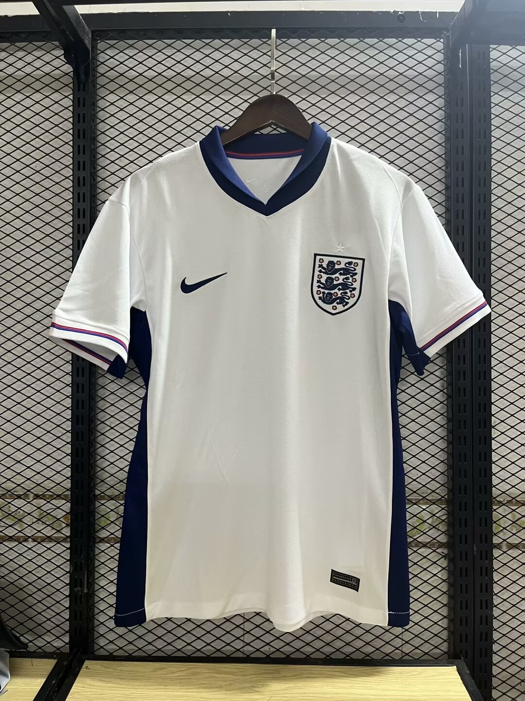 24/25 England Home Jersey Fans Version 1:1 Quality - leoleo123123