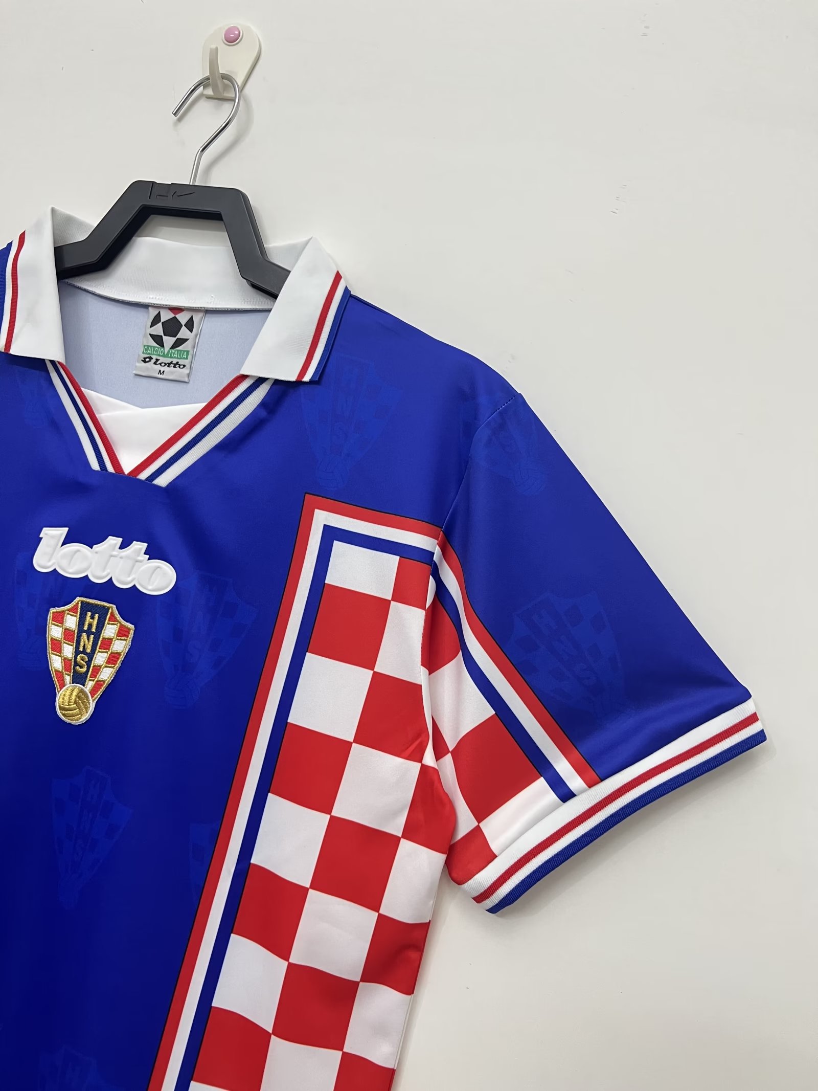 1998 Croatia Away Retro Soccer Jersey - leoleo123123