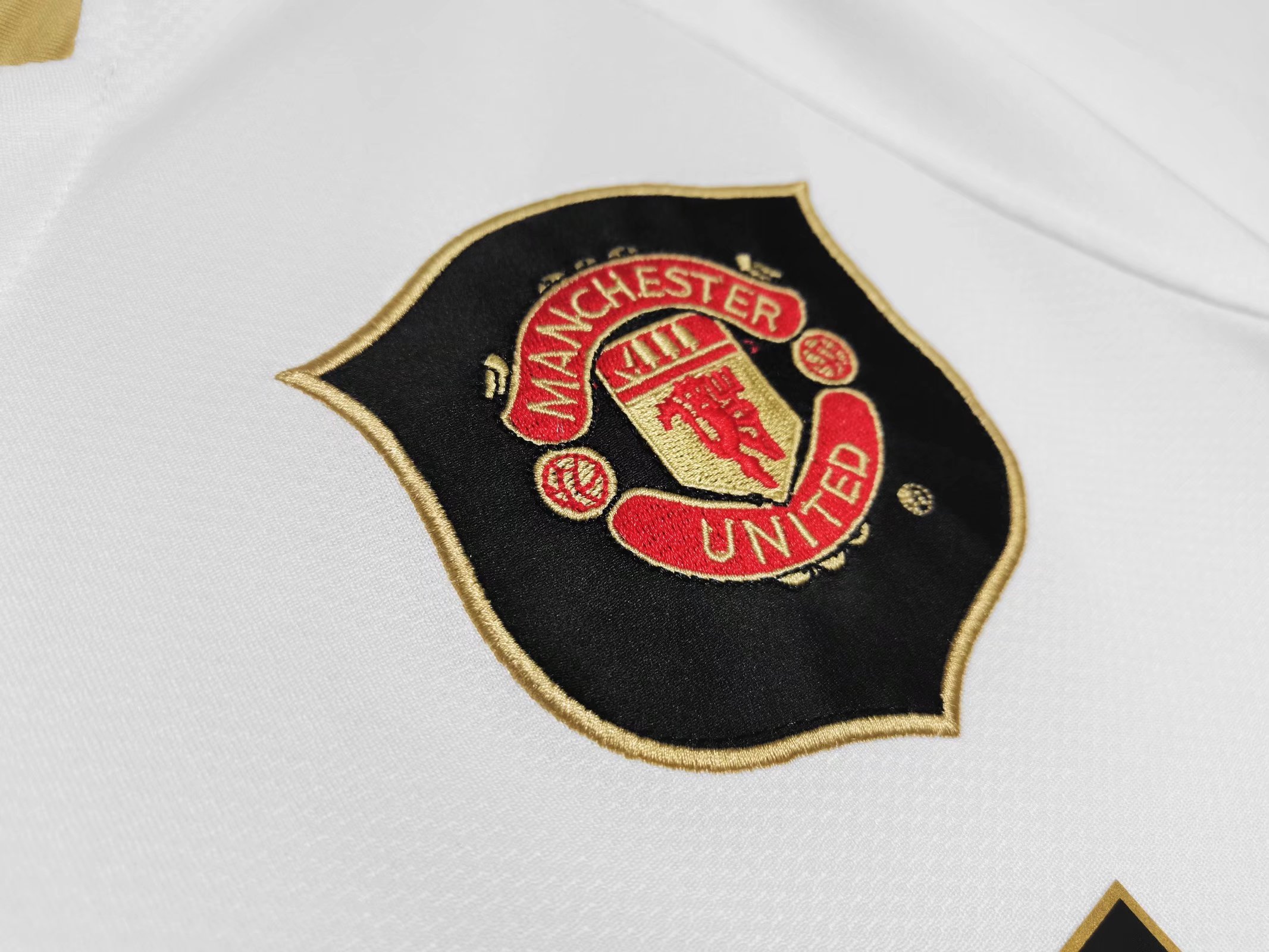 06-07 Man United White Retro Jersey - leoleo123123