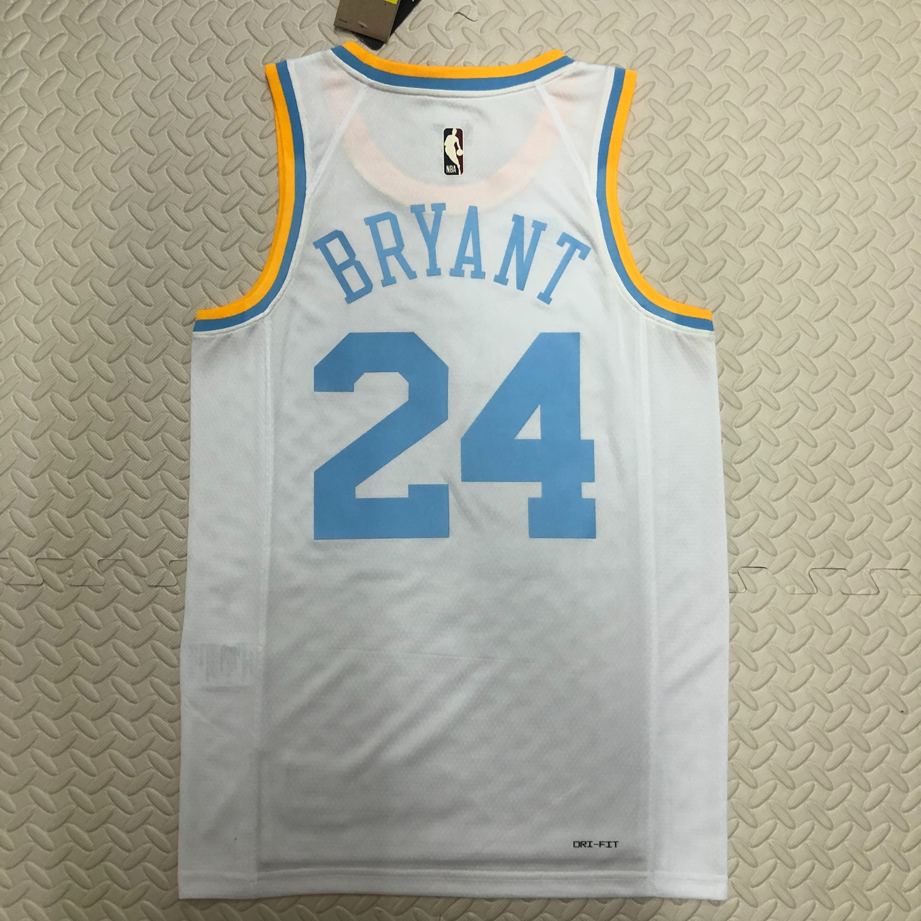 NBA Men Season 2023 Los Angeles Lakers White Retro Round Neck #24 BRYANT Jersey High Quality Name and Number Print - leoleo123123
