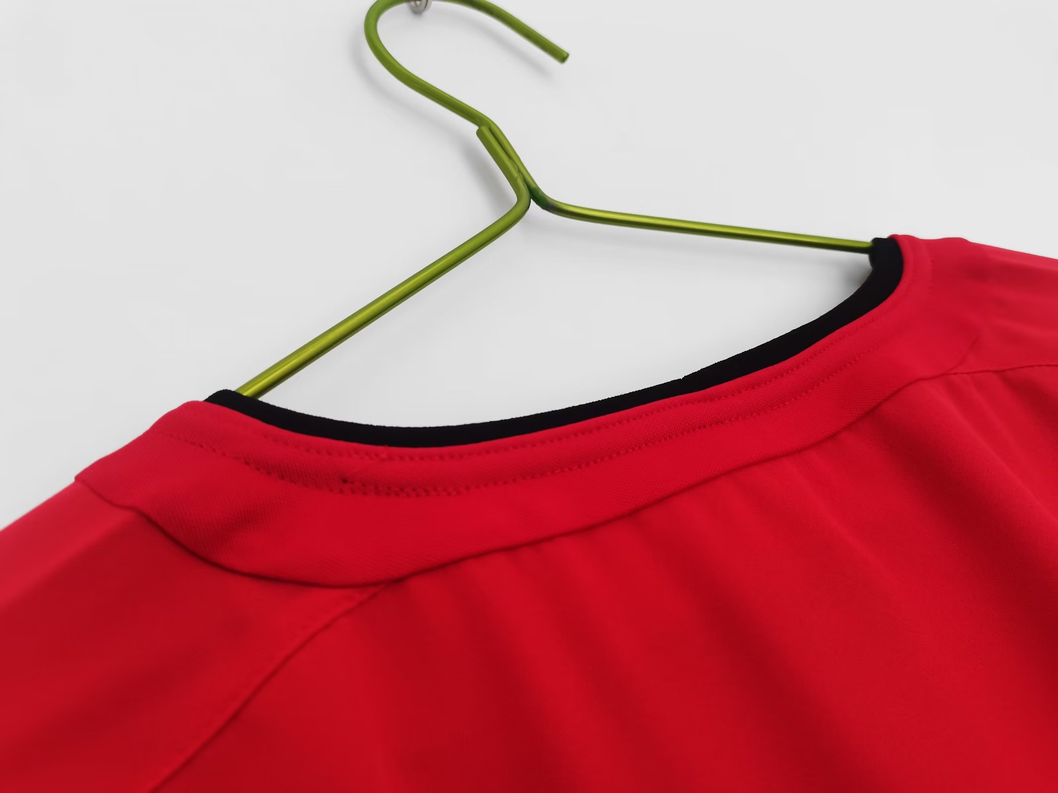 02/04 Man United Home Long Sleeve Retro Jersey - leoleo123123