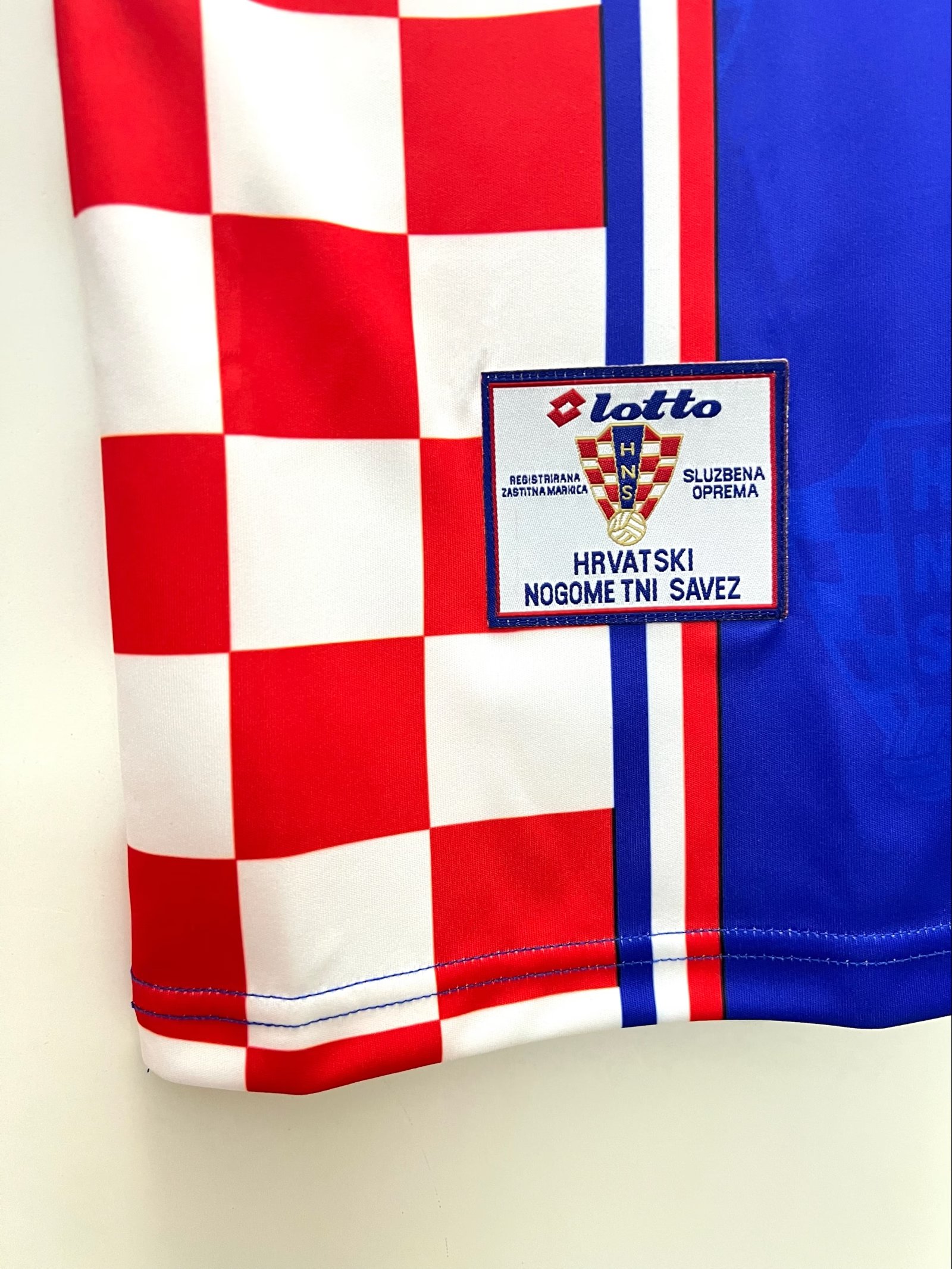 1998 Croatia Away Retro Soccer Jersey - leoleo123123