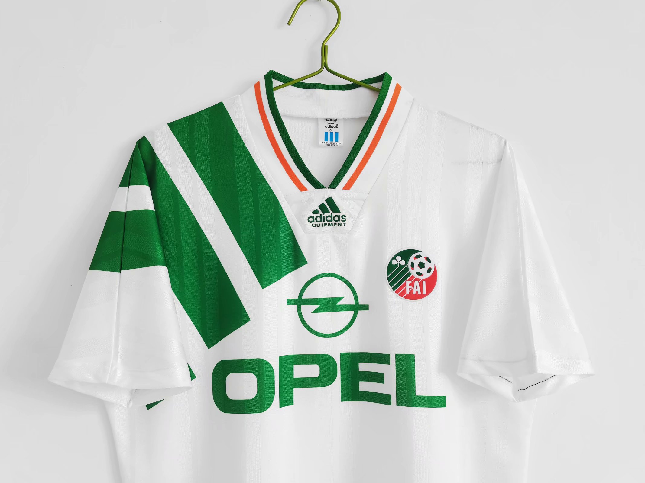 92/92 Ireland Away Retro Jersey - leoleo123123