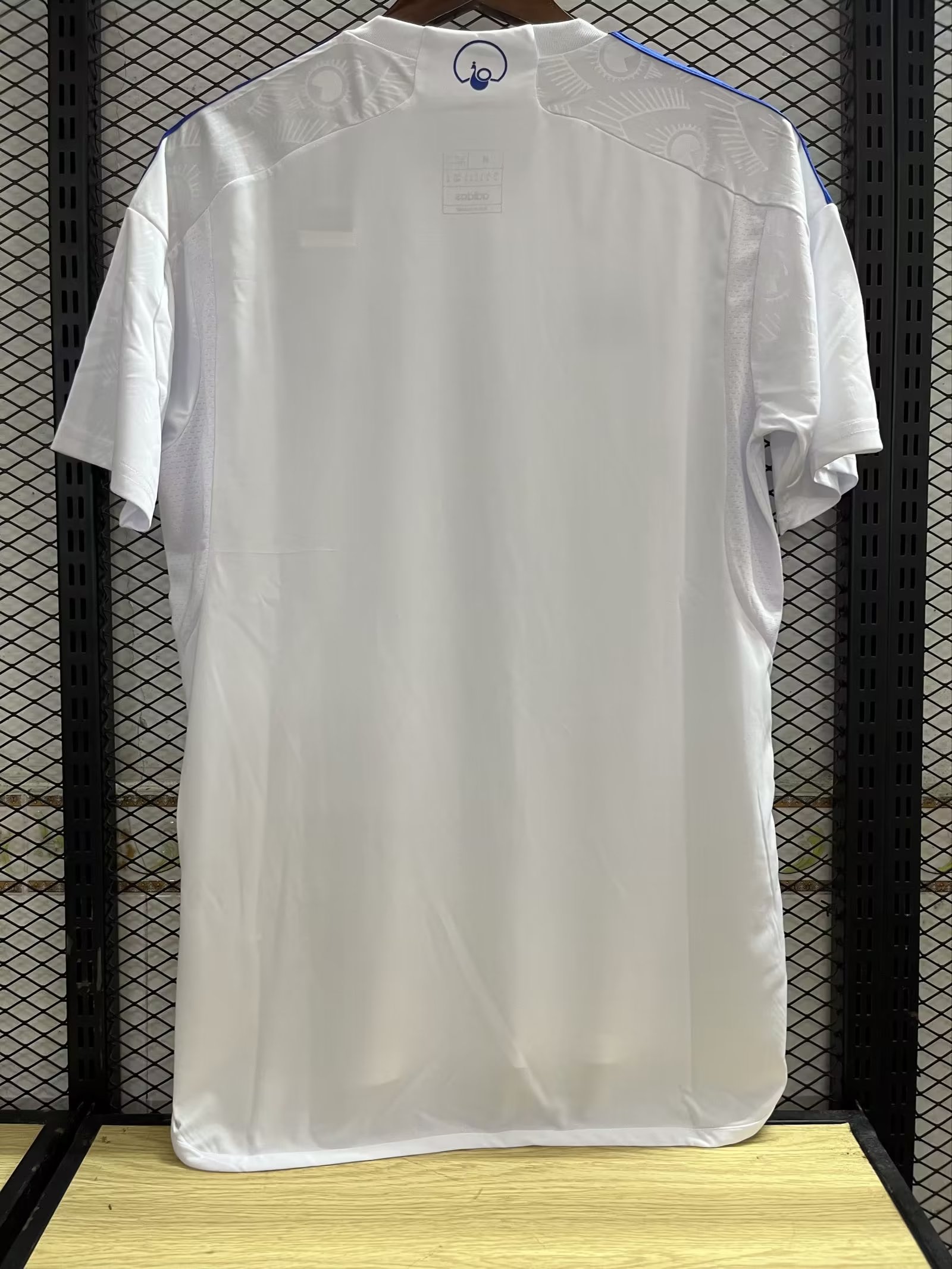 23/24 Leeds United F.C Home Jersey Fans Version Thai Quality - leoleo123123