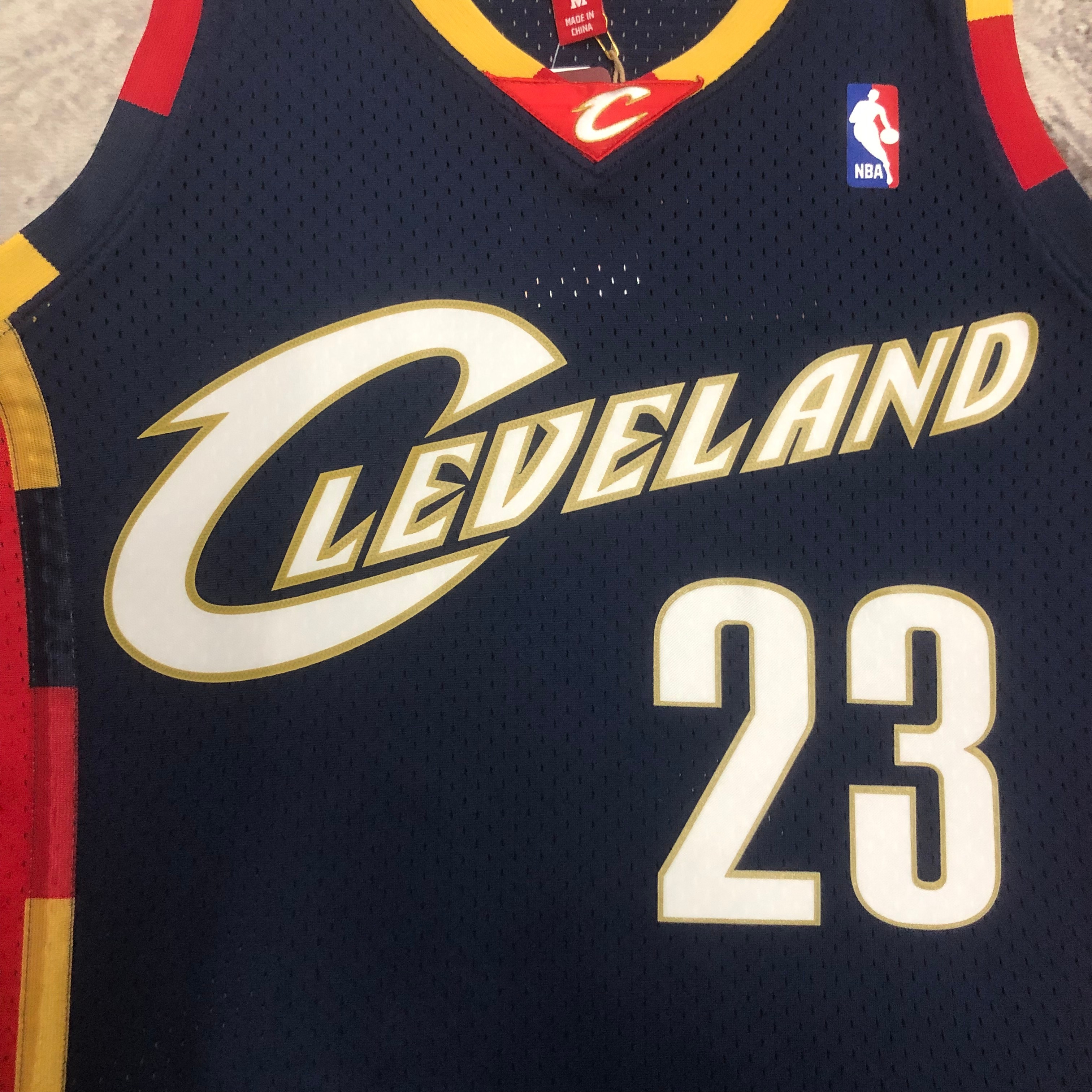 NBA Season 08-09 Men Cleveland Cavaliers Dark Blue #23 JAMES Classics Swingman Jersey - leoleo123123