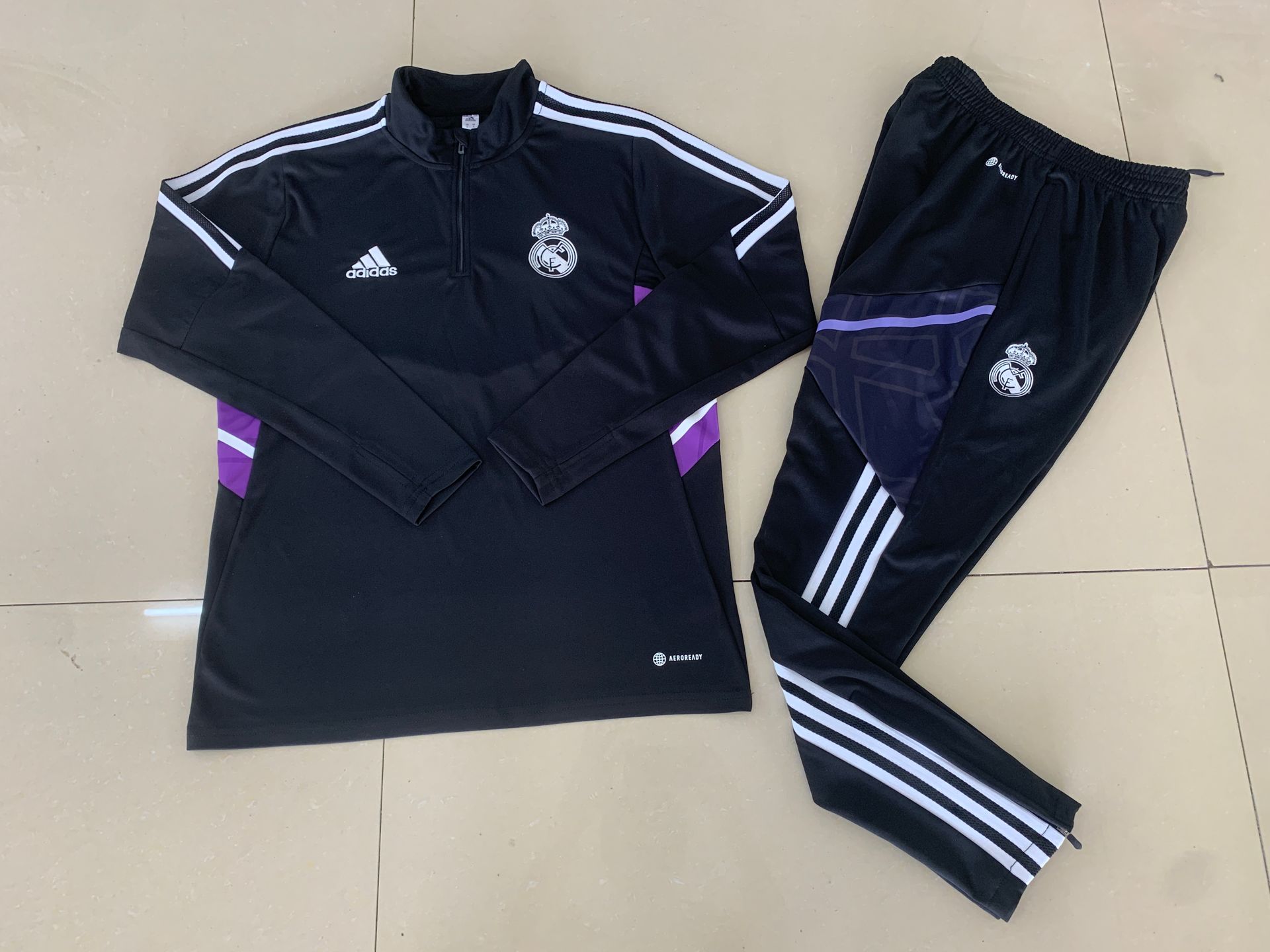 22/23 Real Madrid Black Sweater Tracksuit Thai Quality - leoleo123123