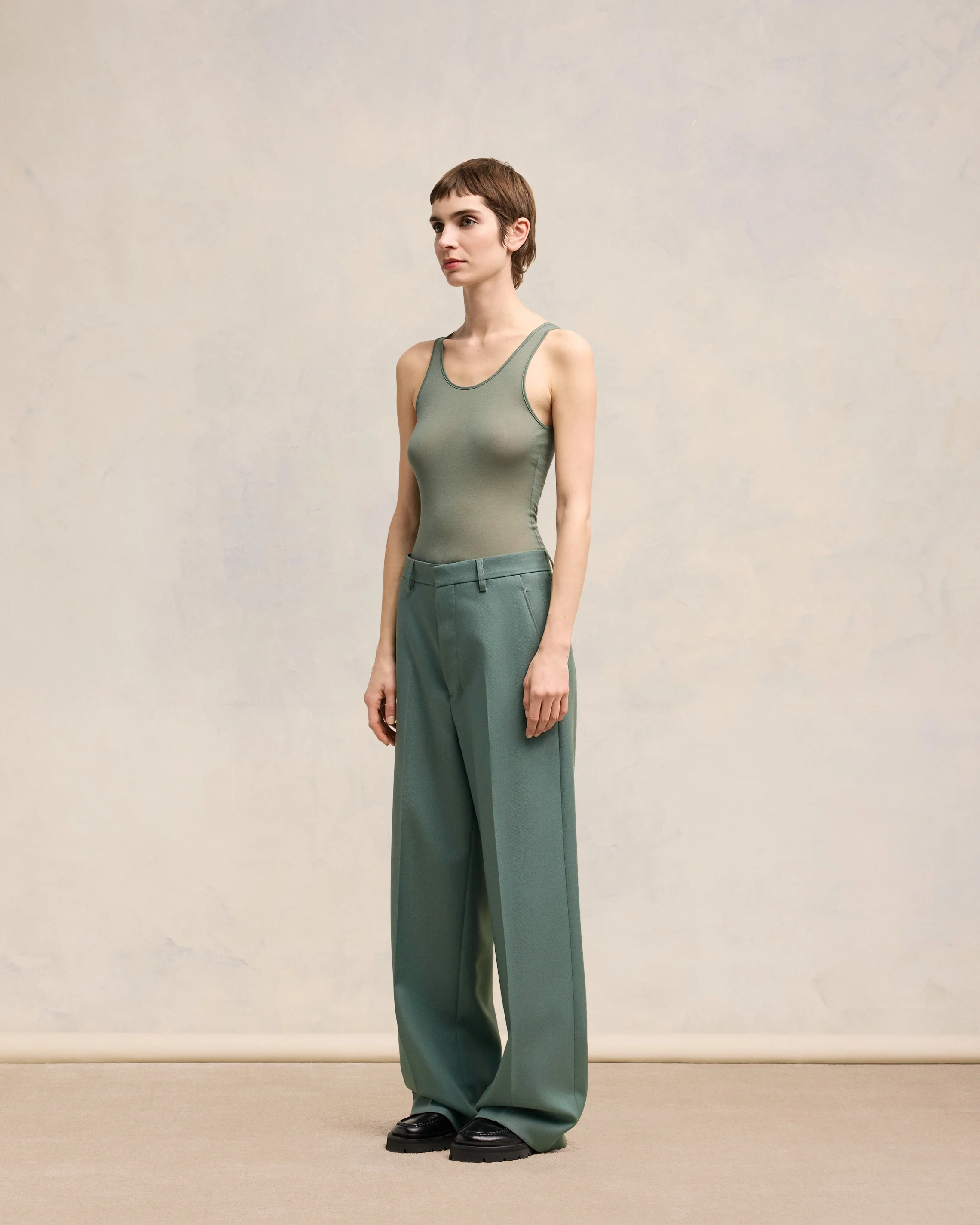 Antique Clay Large Fit Trousers - leoleo123123