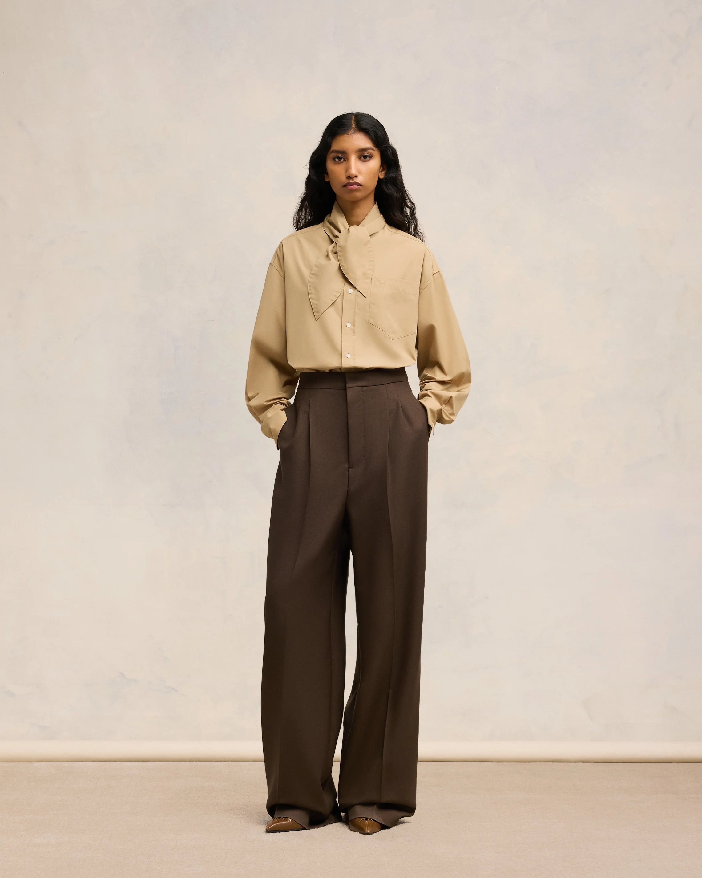Sand Scarf Collar Shirt - leoleo123123