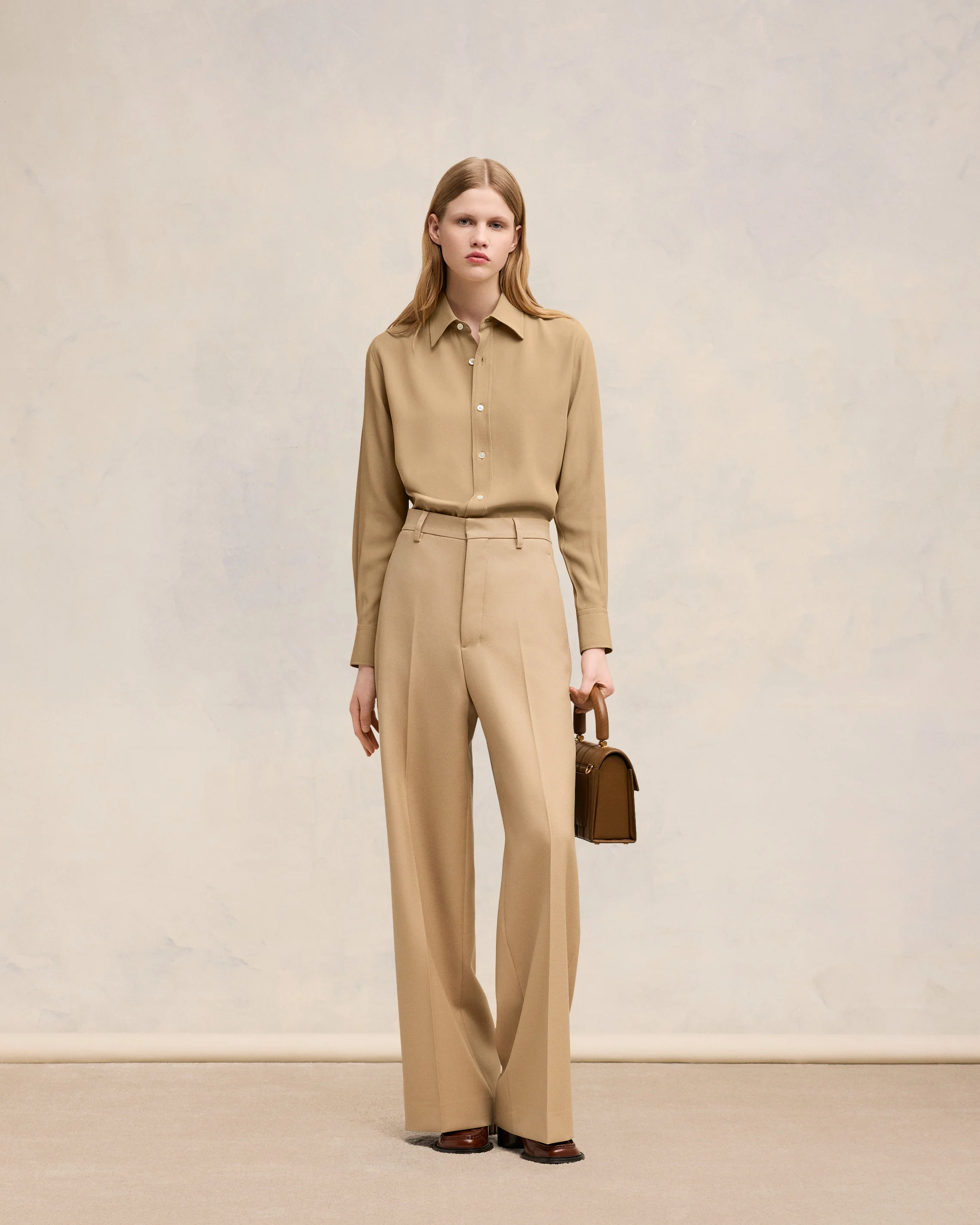 Sand Classic Shirt - leoleo123123