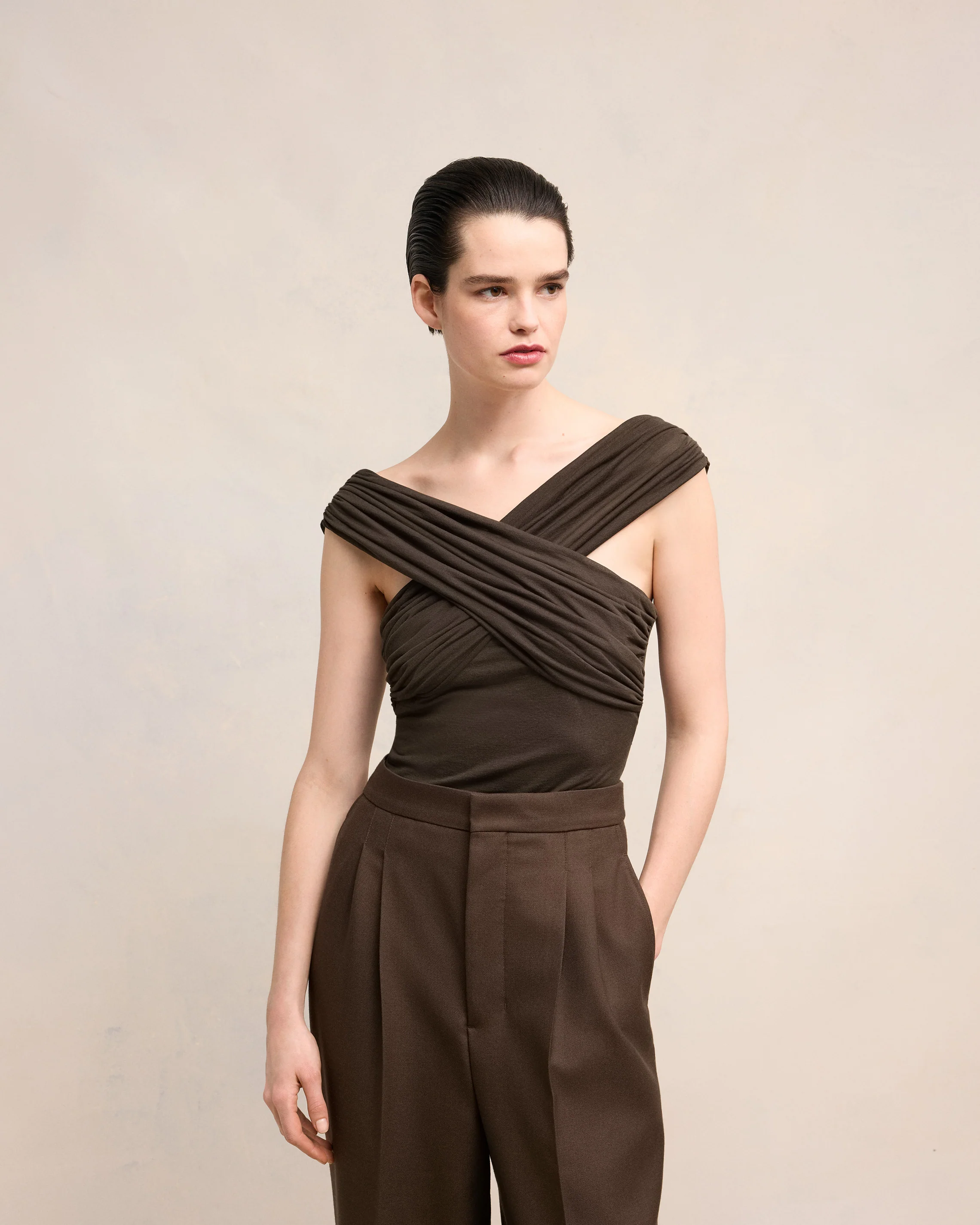 Dark Coffee Drapped Top - leoleo123123