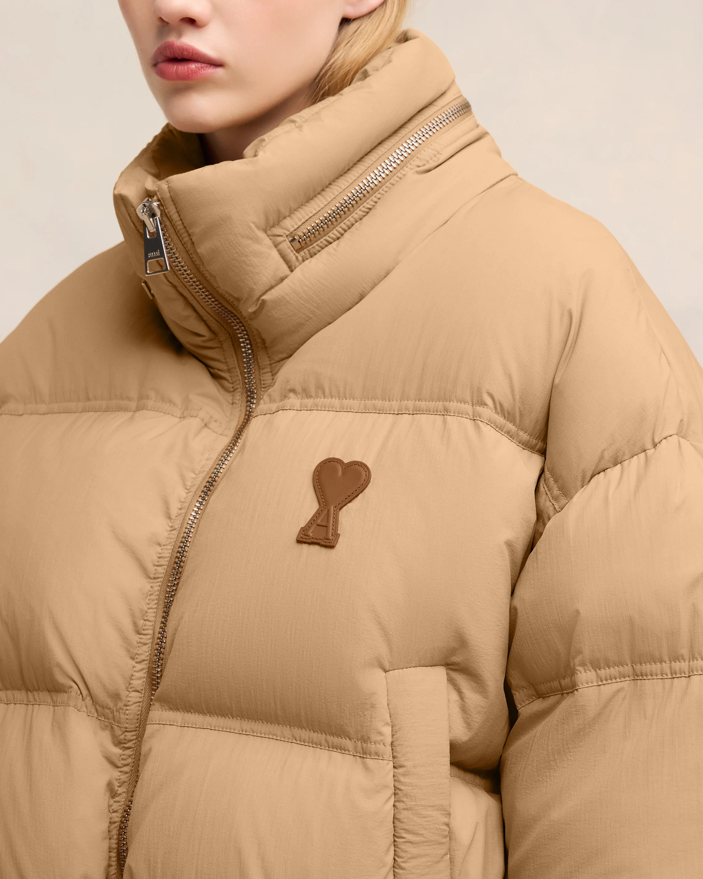 Sand Ami De Coeur Down Jacket - leoleo123123