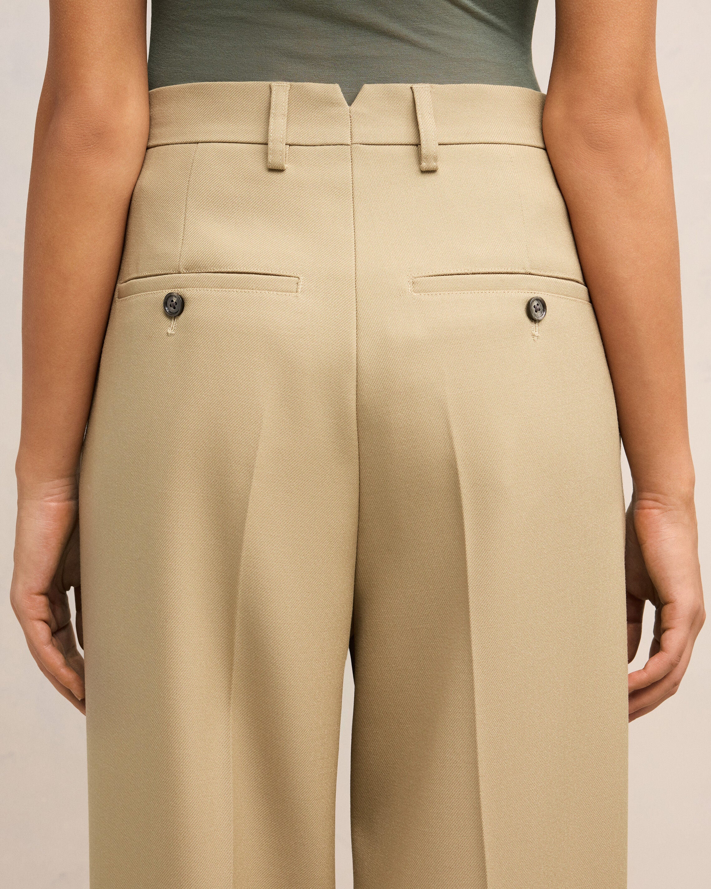 Sand Large Fit Trousers - leoleo123123